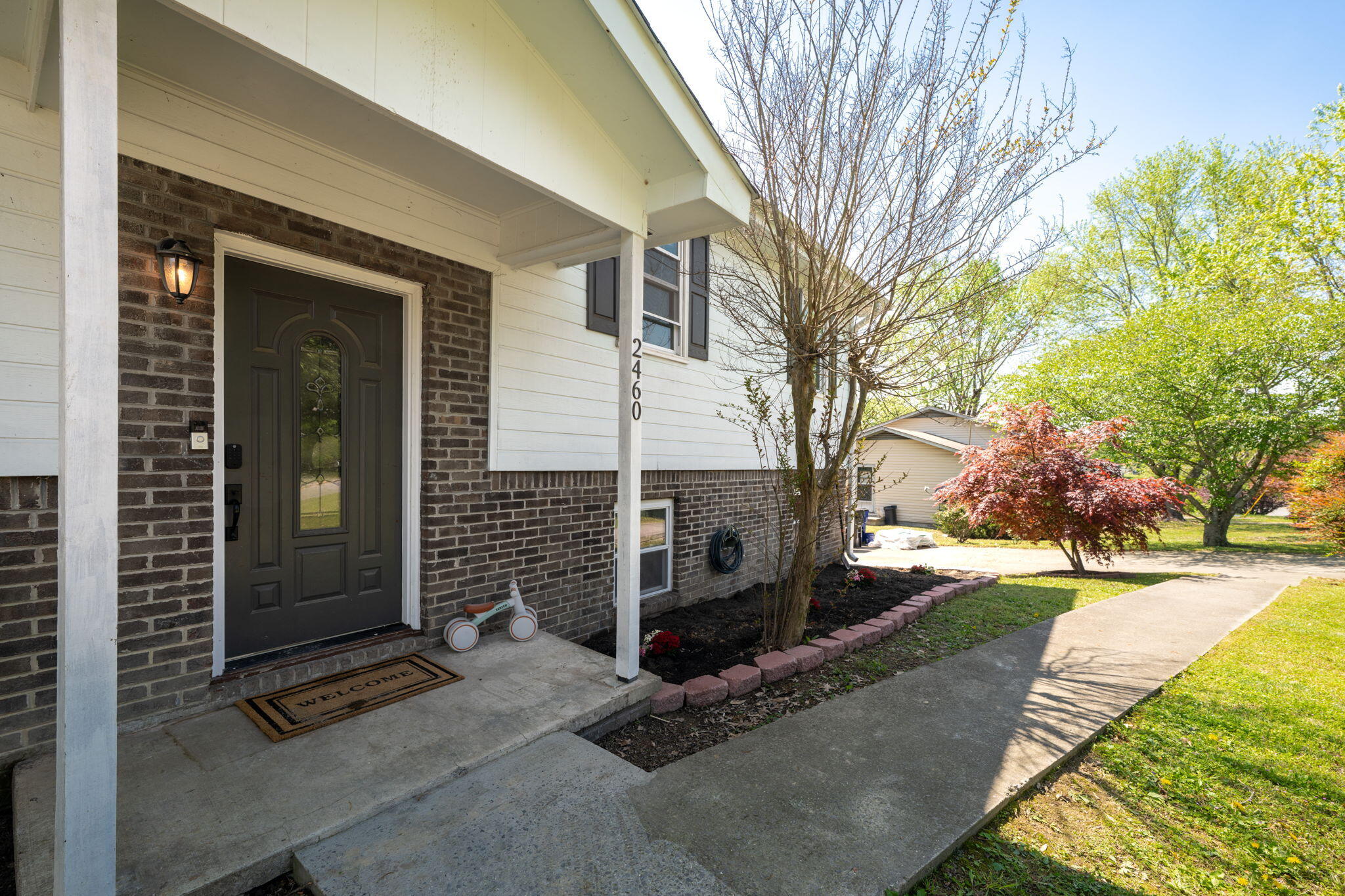 2460 SE Ella Drive
