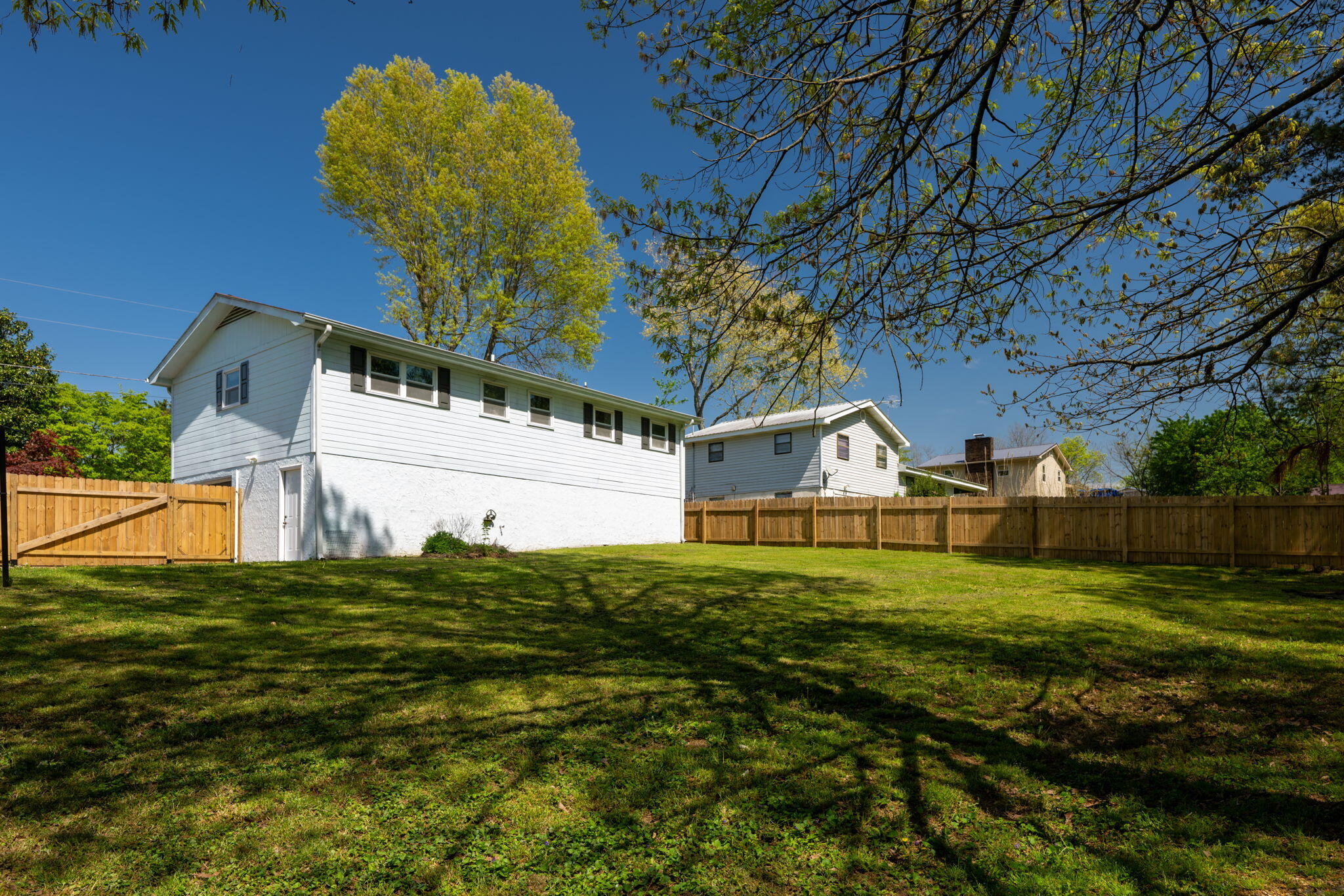 2460 SE Ella Drive