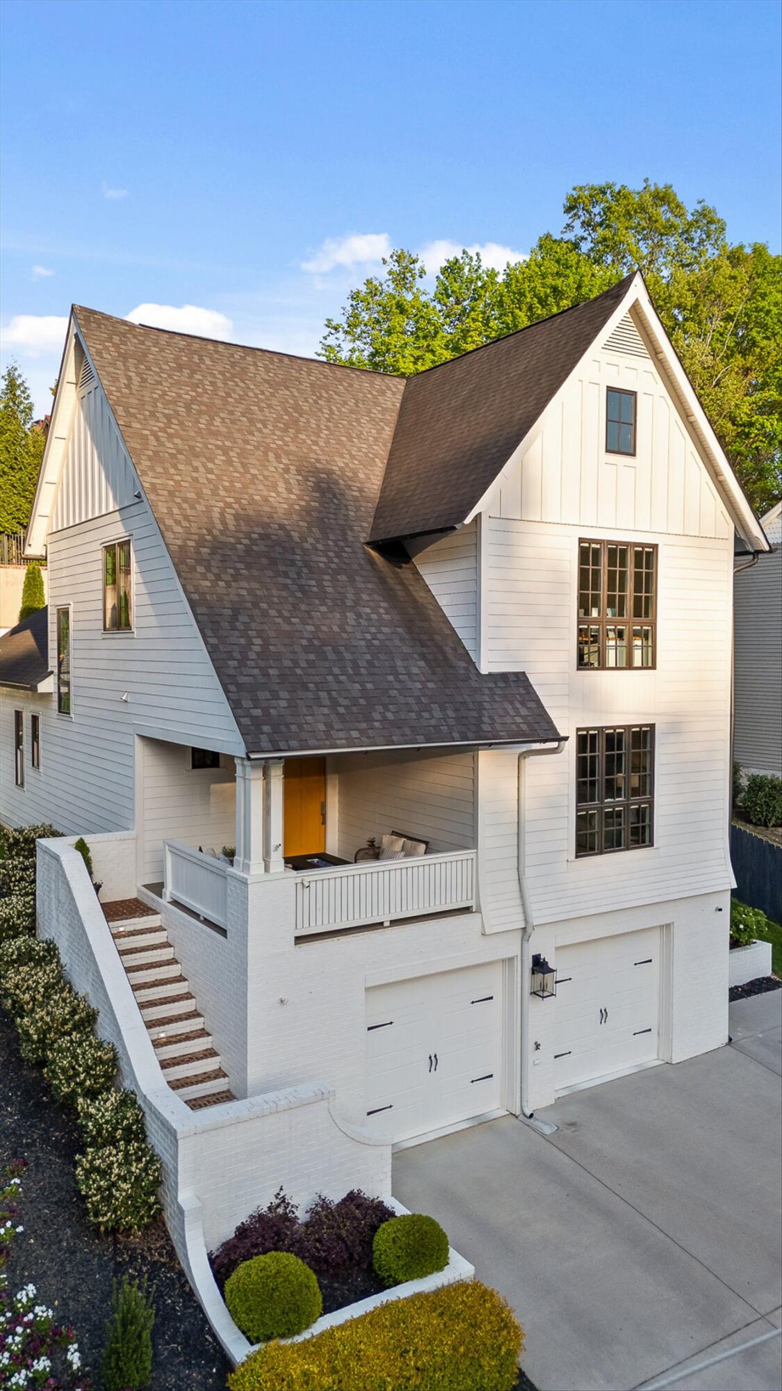 1704 Knickerbocker Avenue