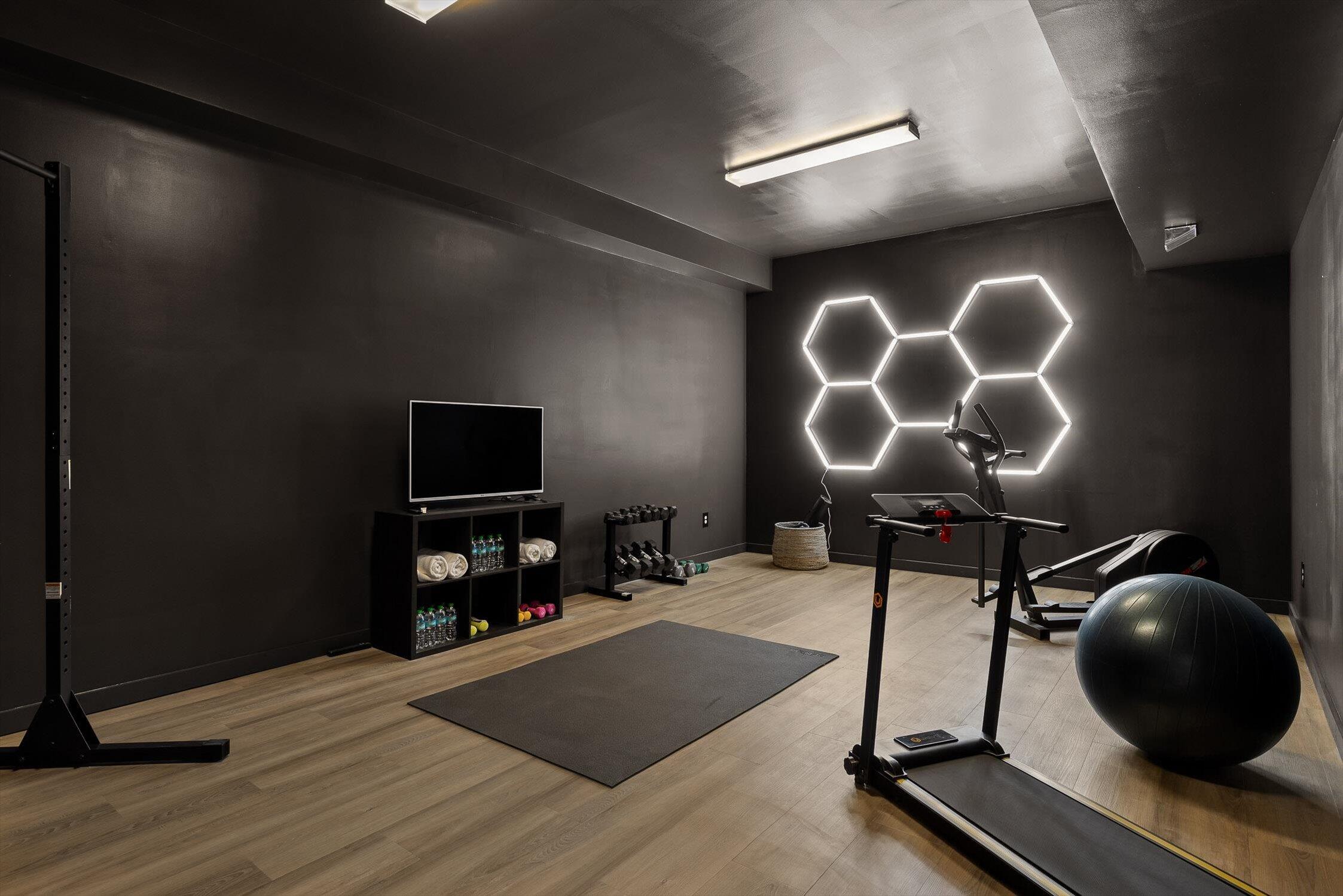 1704 Knickerbocker Avenue