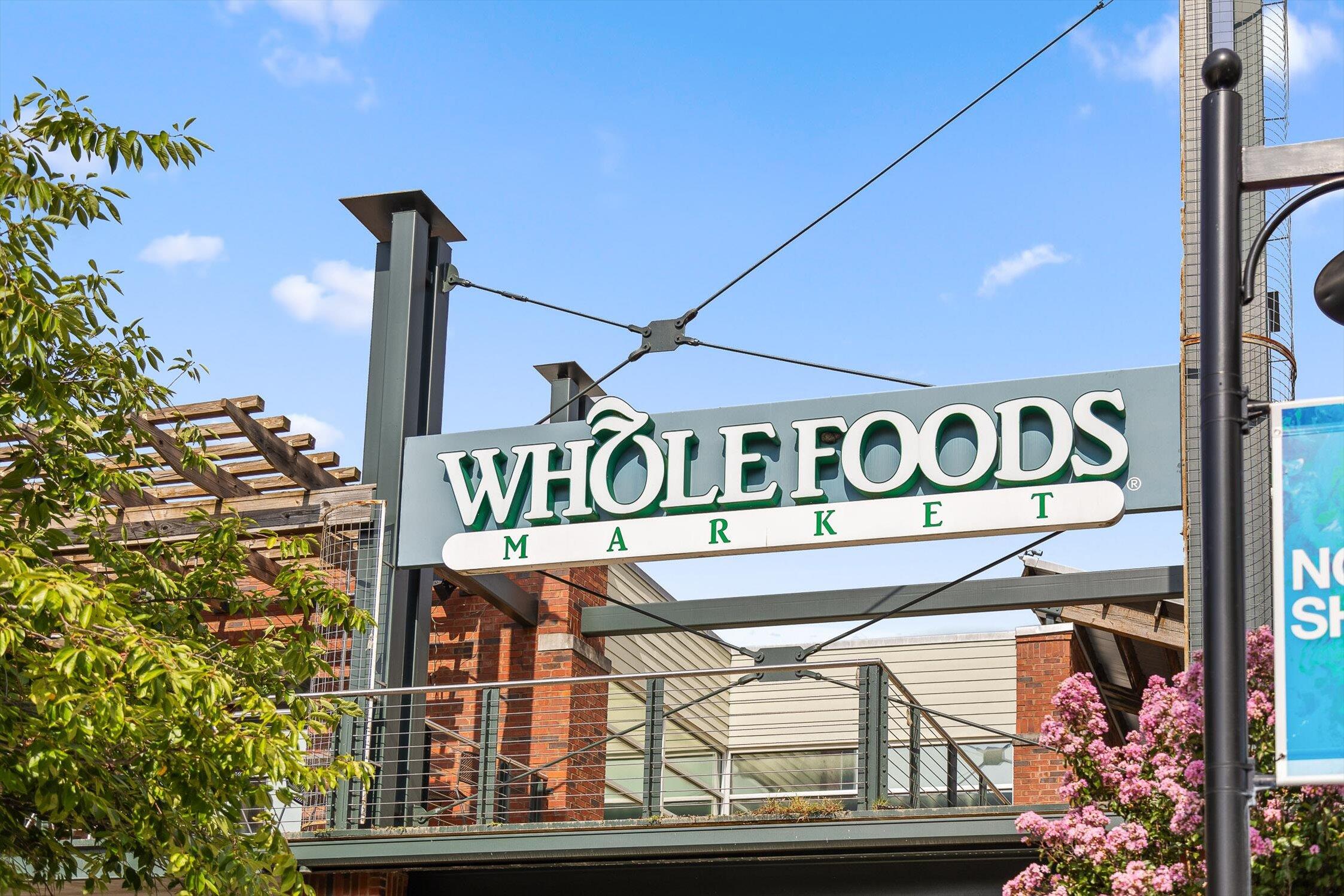 1704 Knickerbocker Avenue