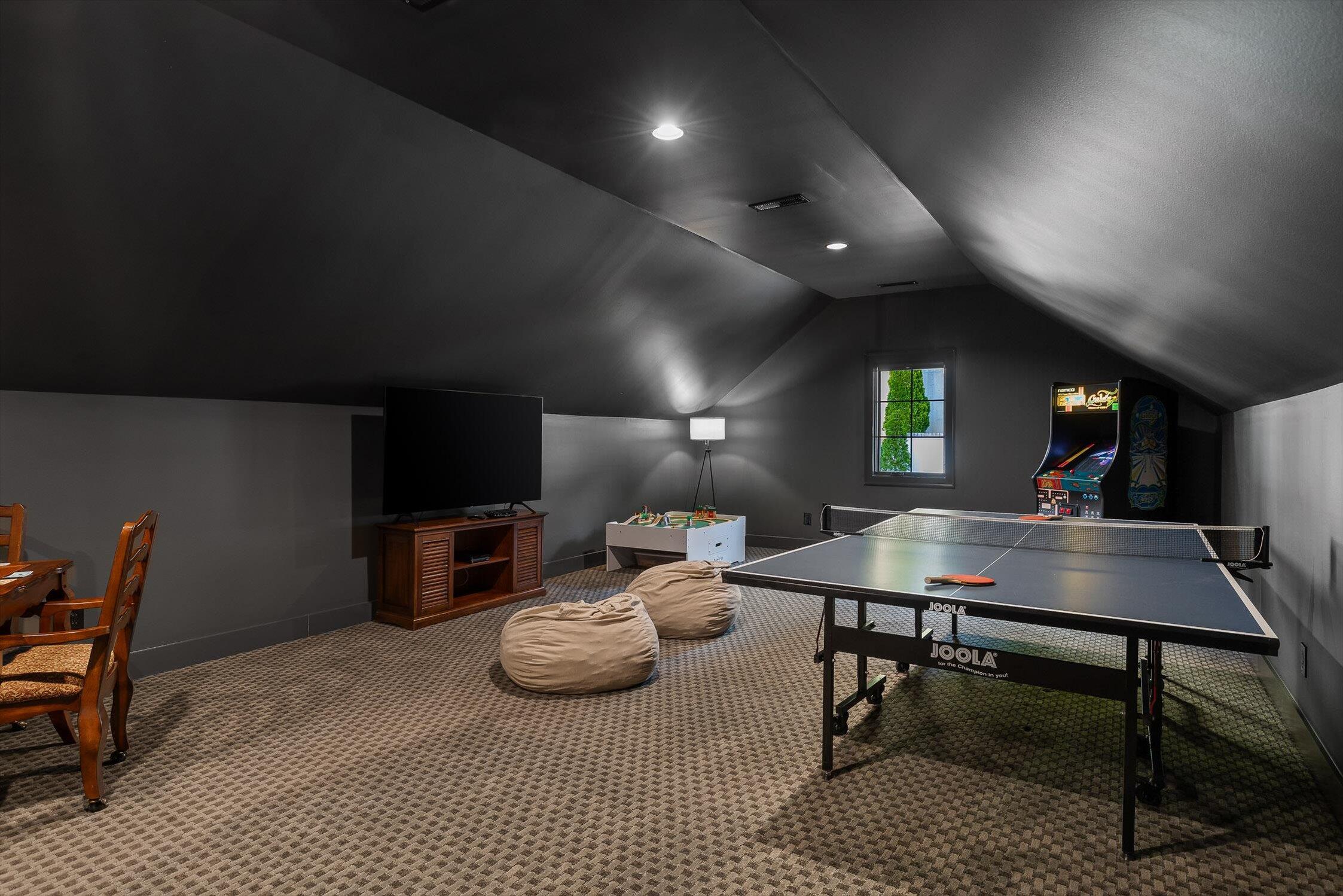 1704 Knickerbocker Avenue