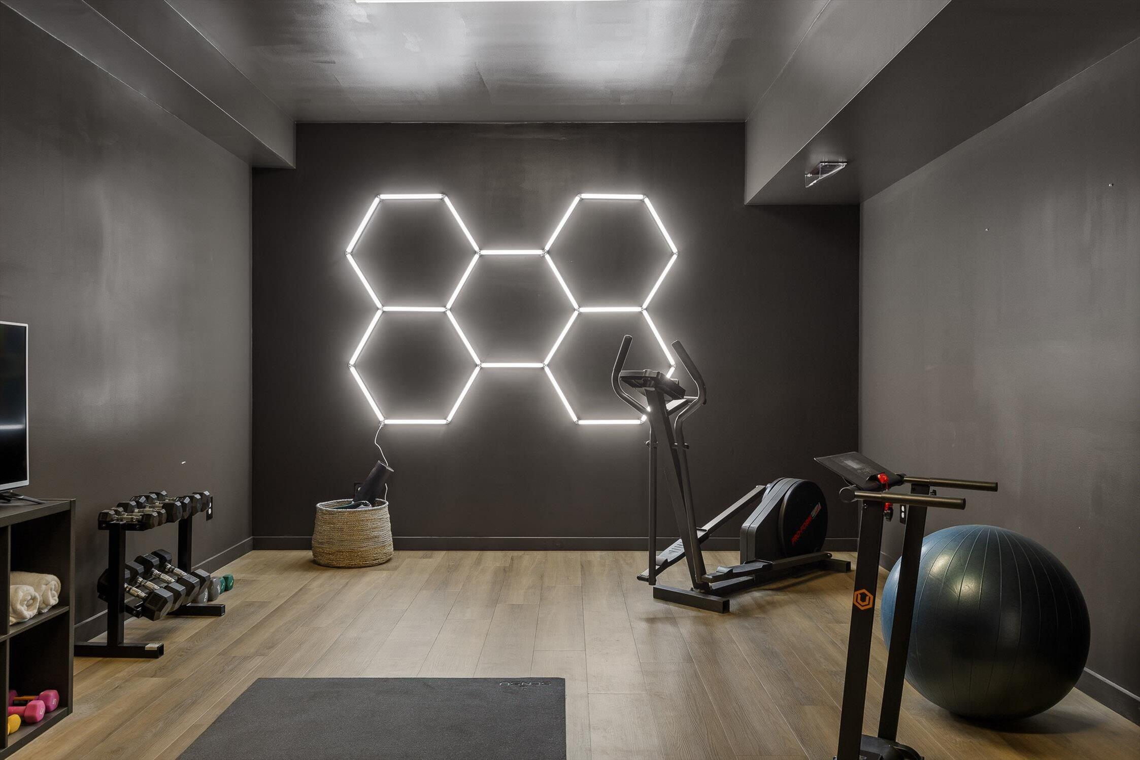 1704 Knickerbocker Avenue