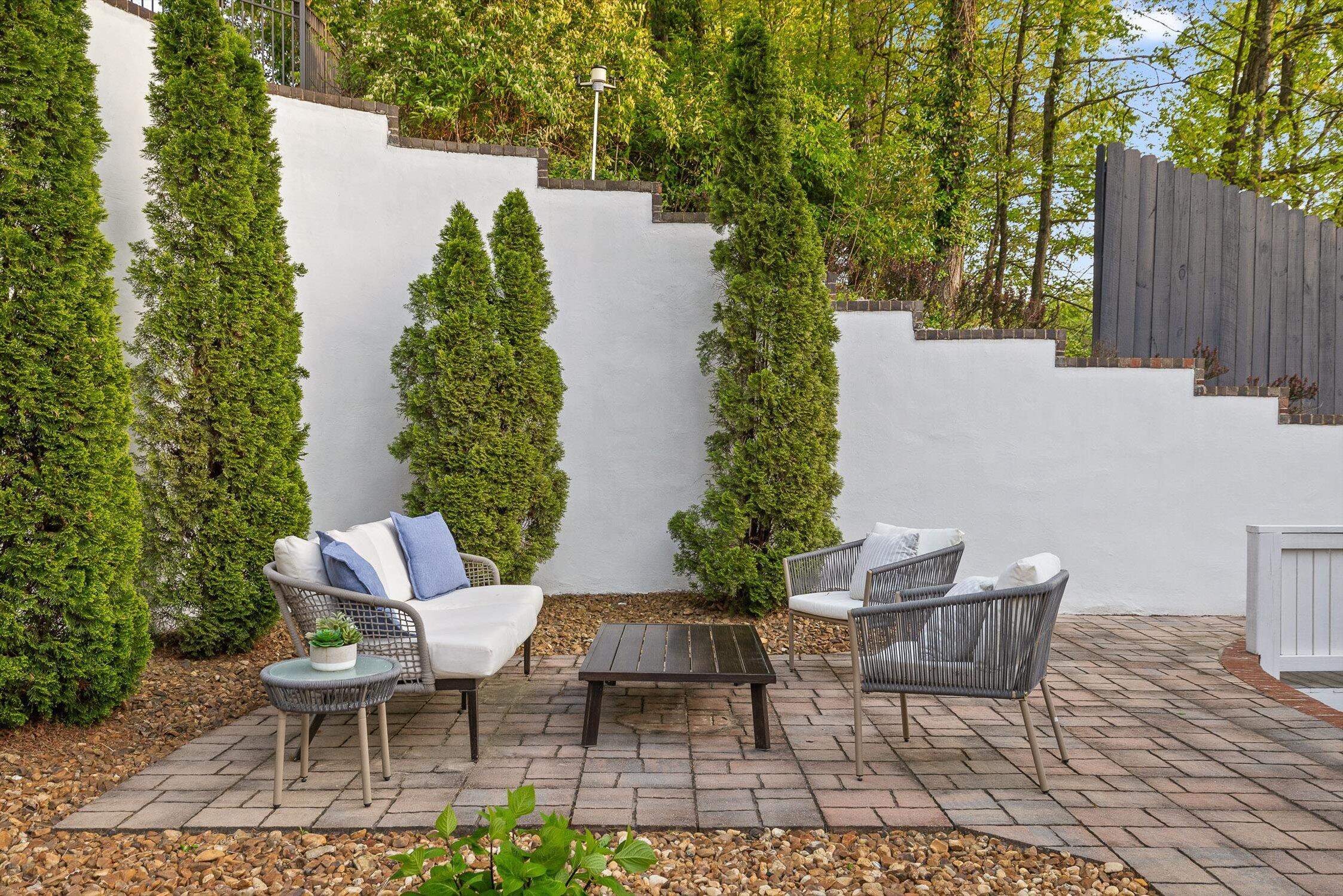 1704 Knickerbocker Avenue