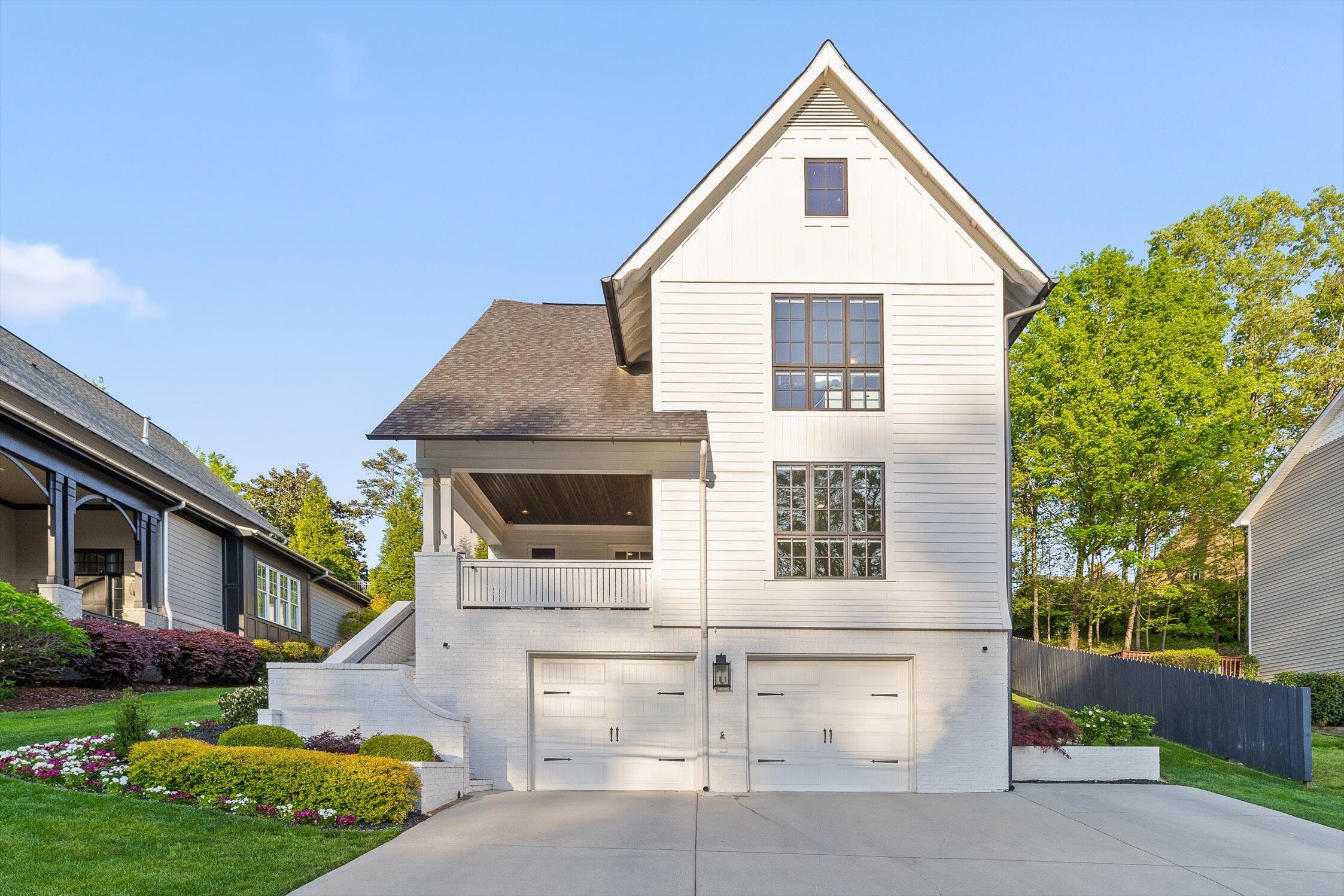 1704 Knickerbocker Avenue