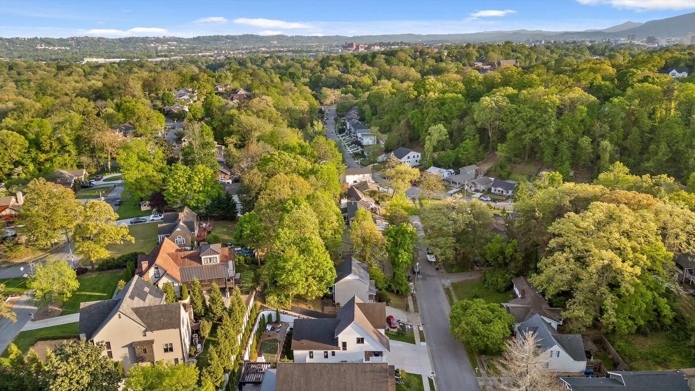 1704 Knickerbocker Avenue