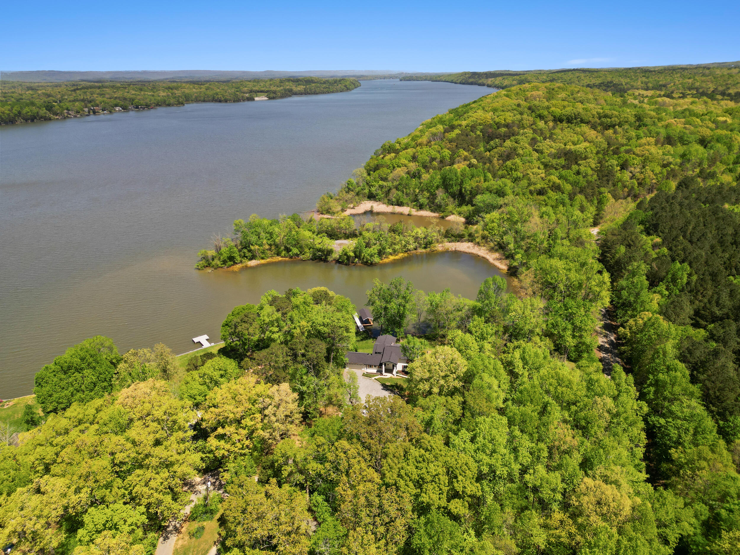5723 Island View Drive