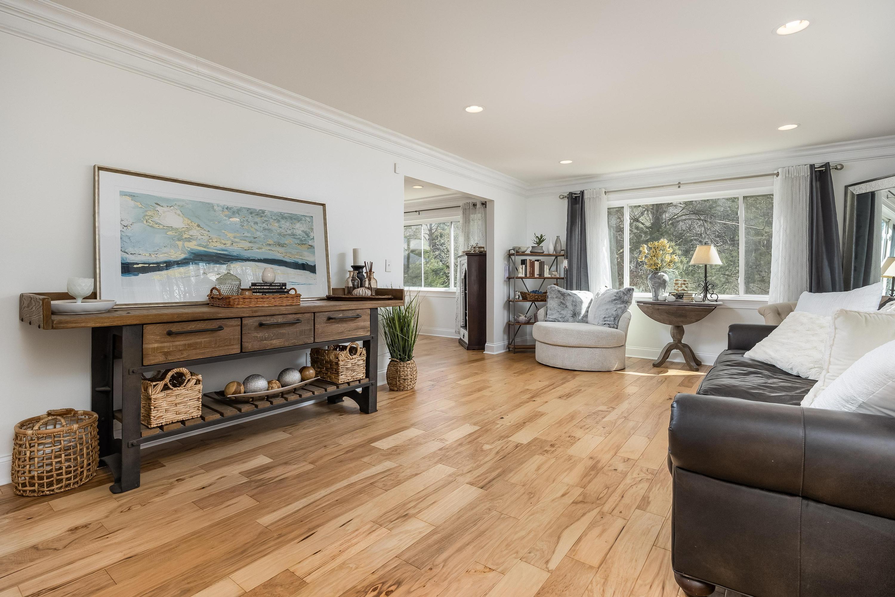 5723 Island View Drive