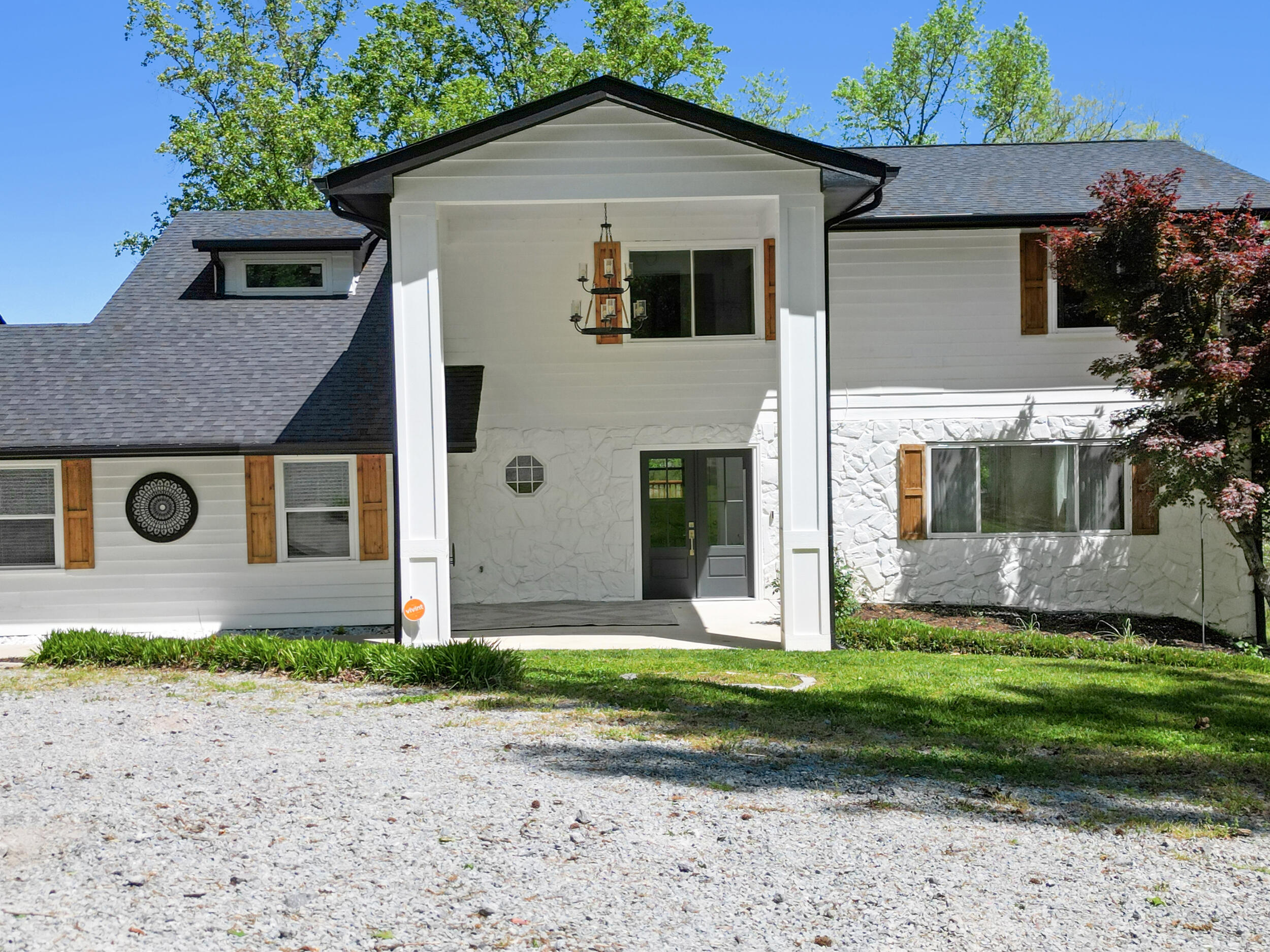5723 Island View Drive