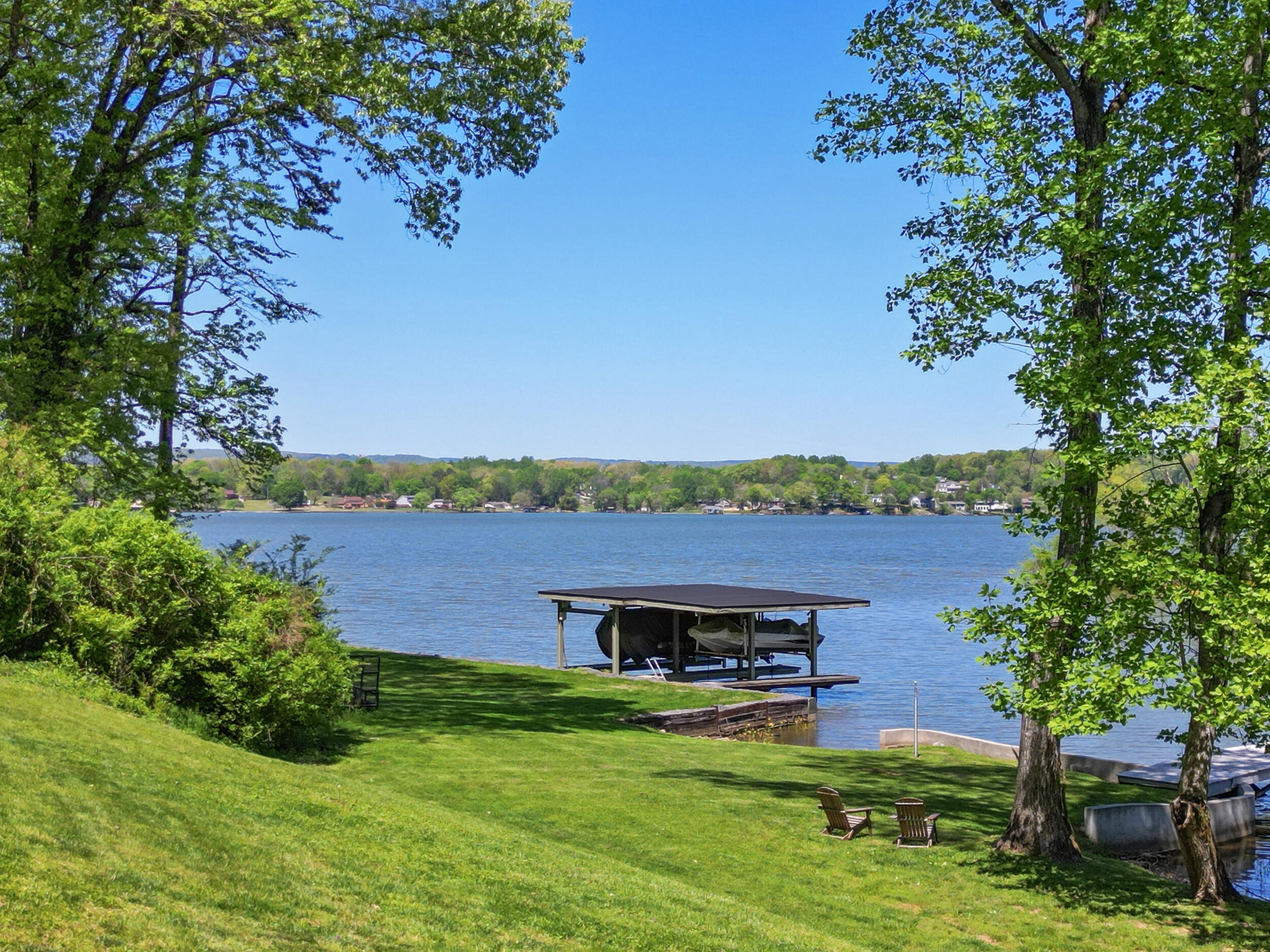 5723 Island View Drive