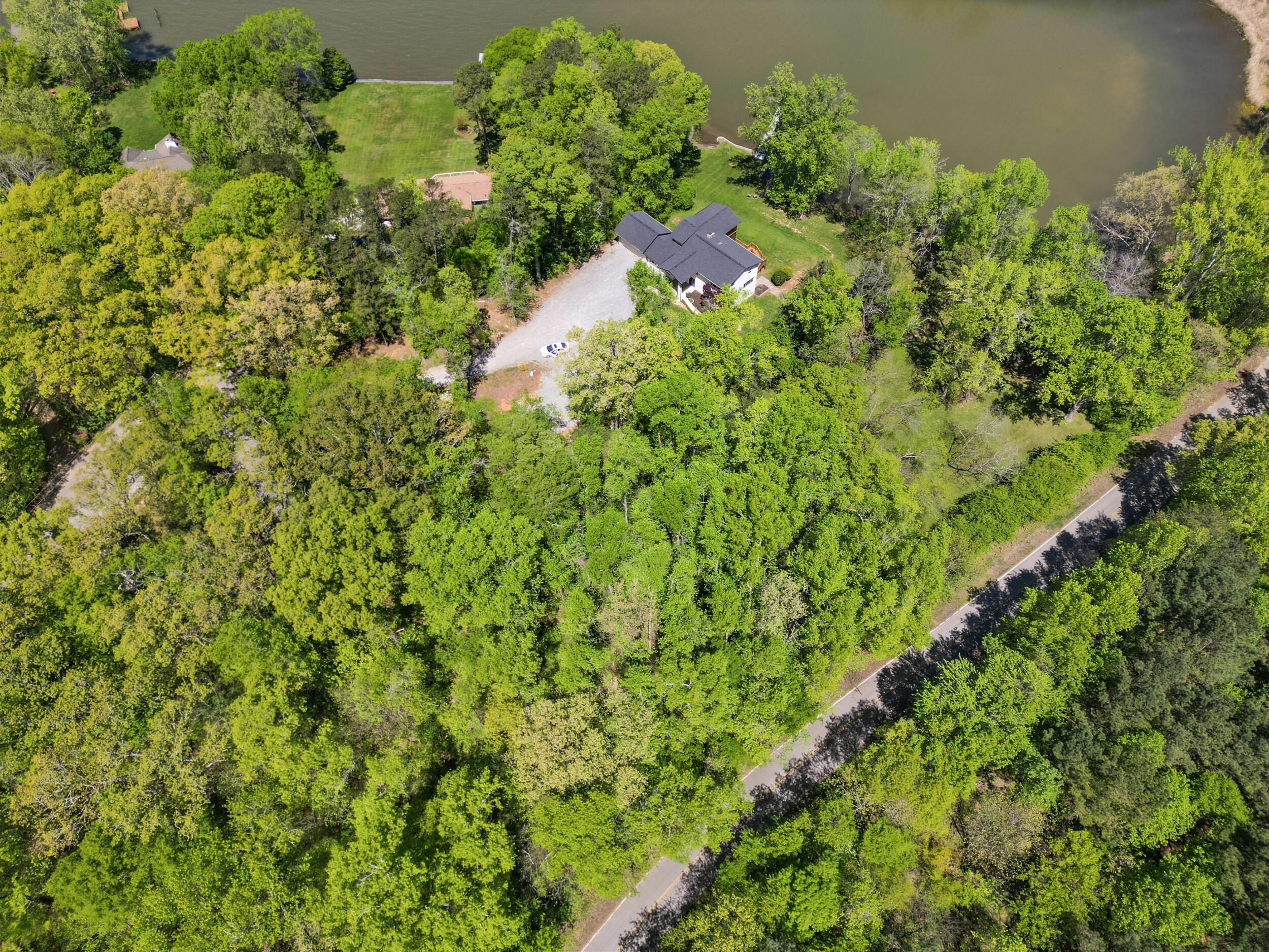 5723 Island View Drive