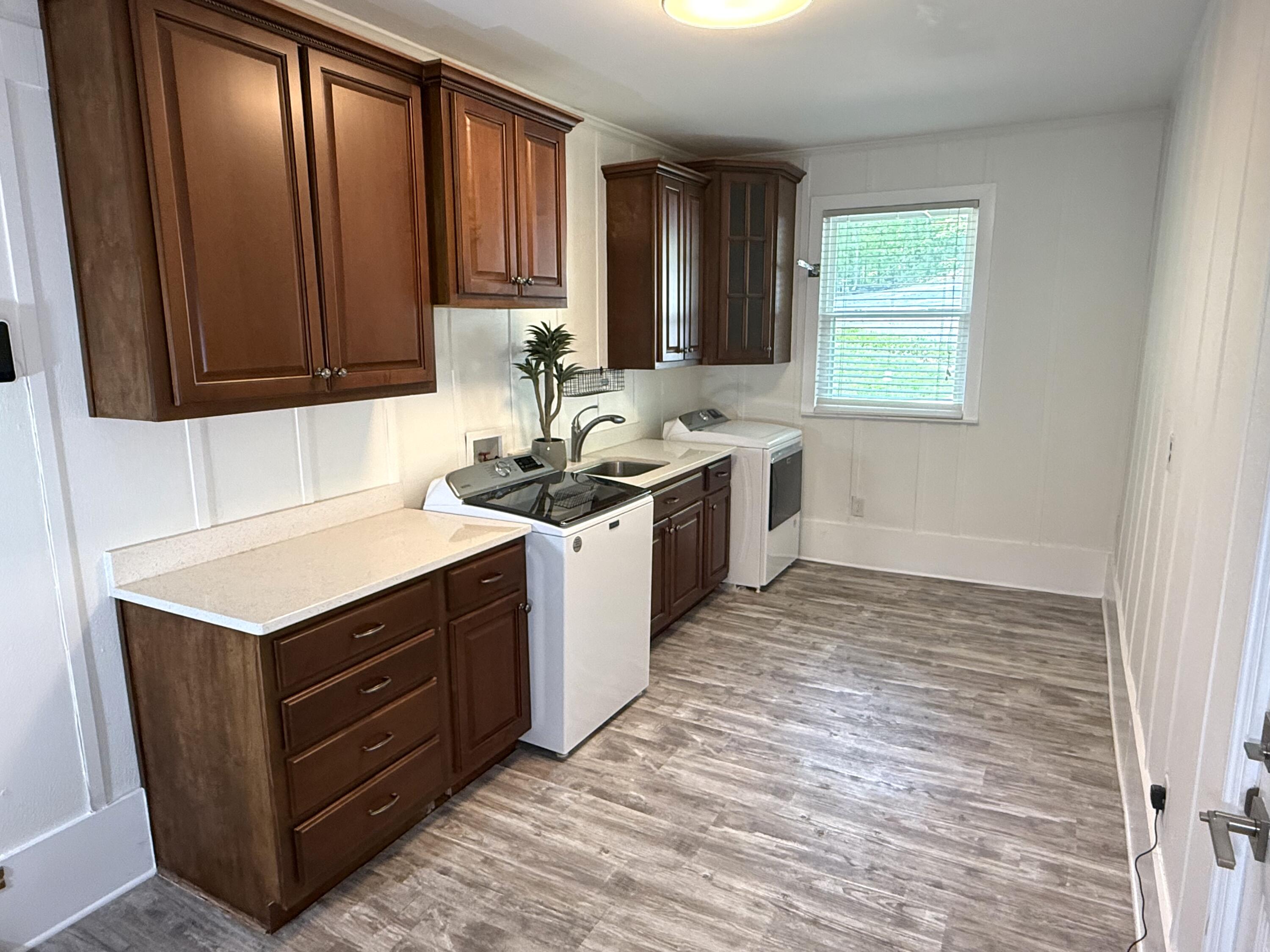 5723 Island View Drive