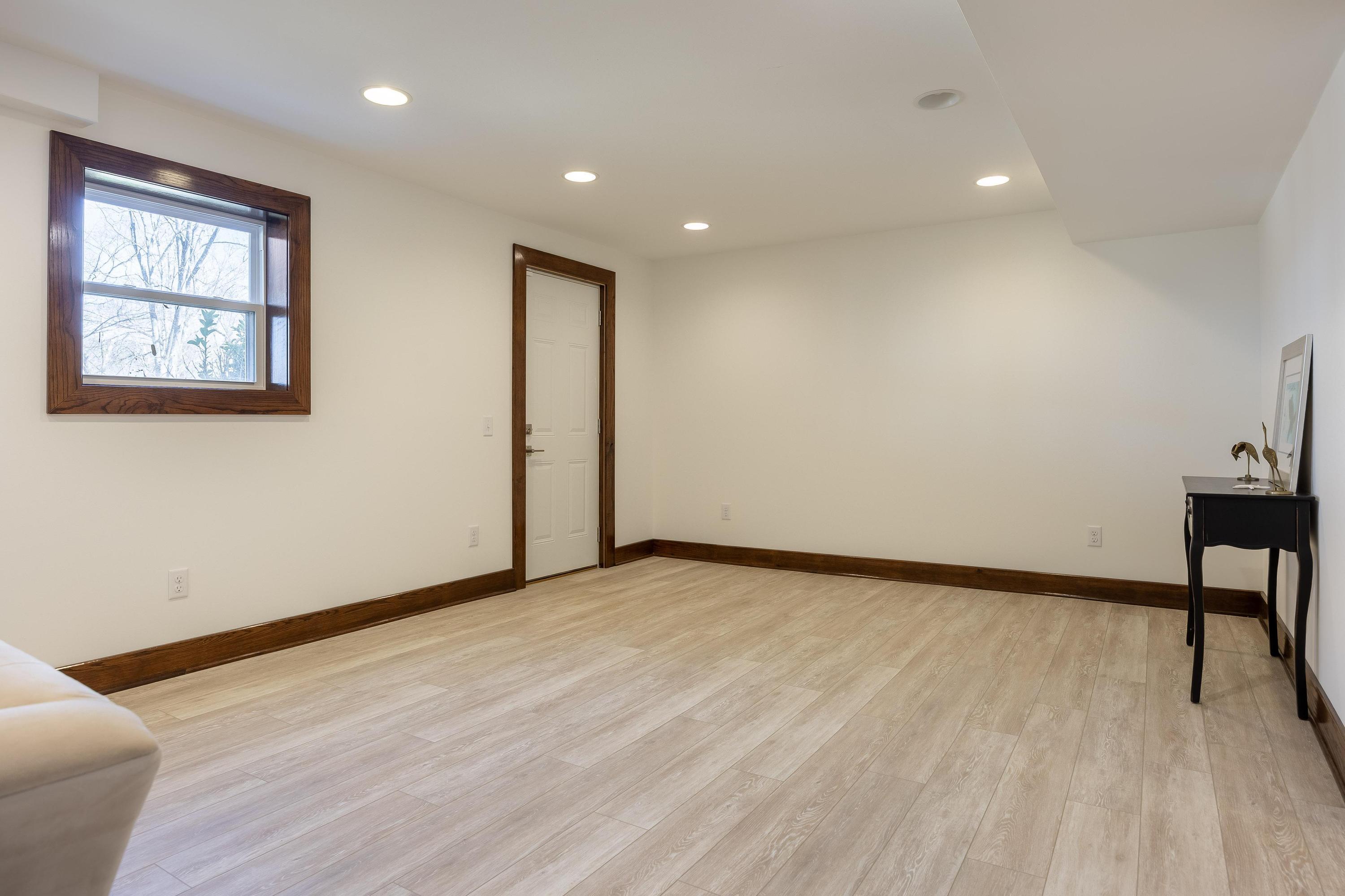5723 Island View Drive