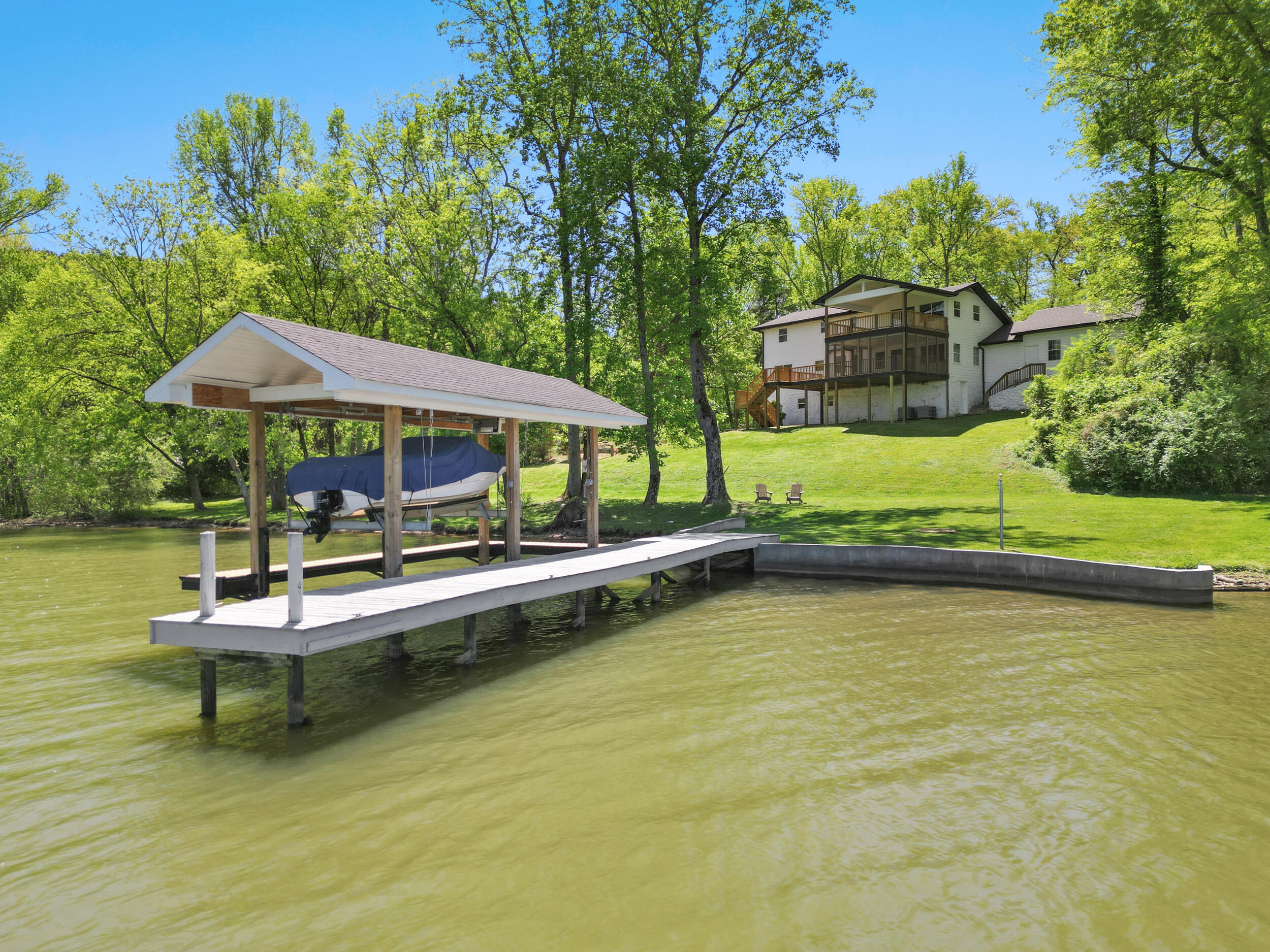 5723 Island View Drive