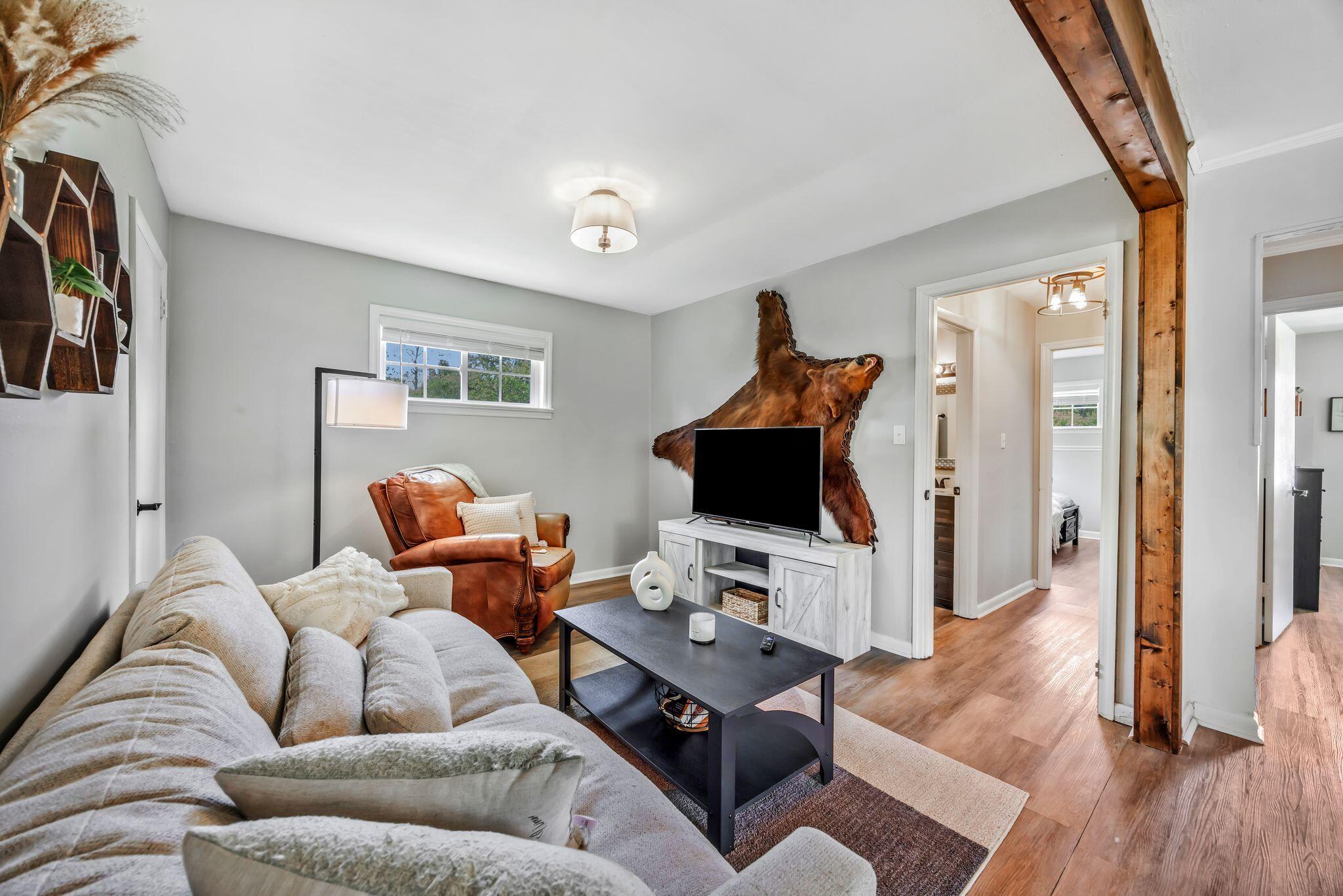 416 Cliff Drive SE
