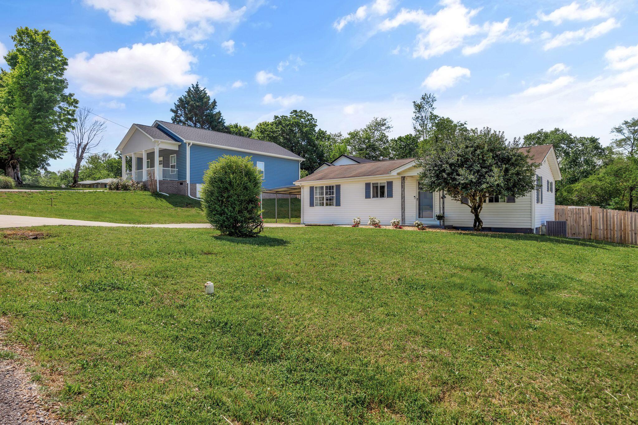 416 Cliff Drive SE