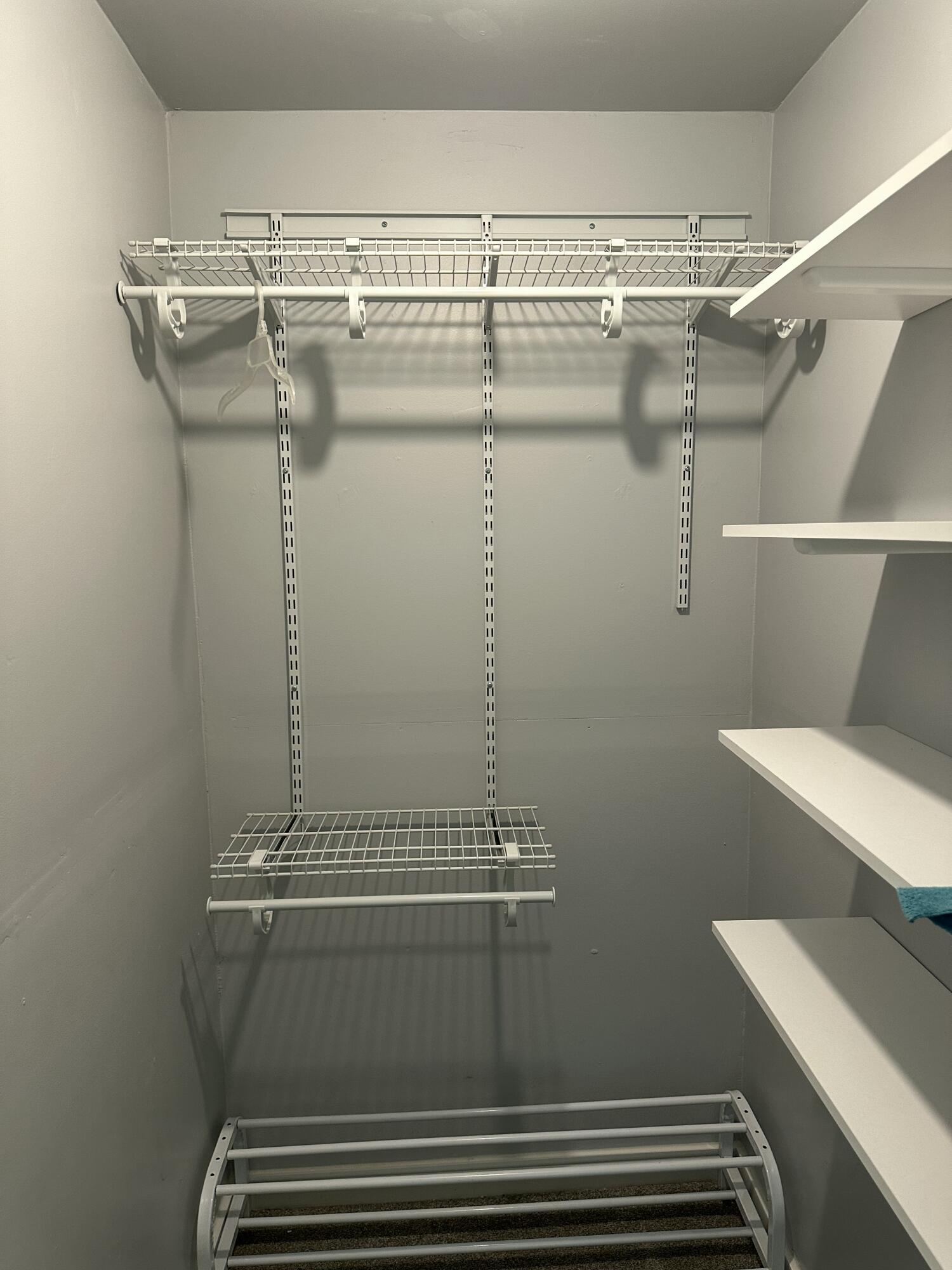 2514 Maplewood Drive