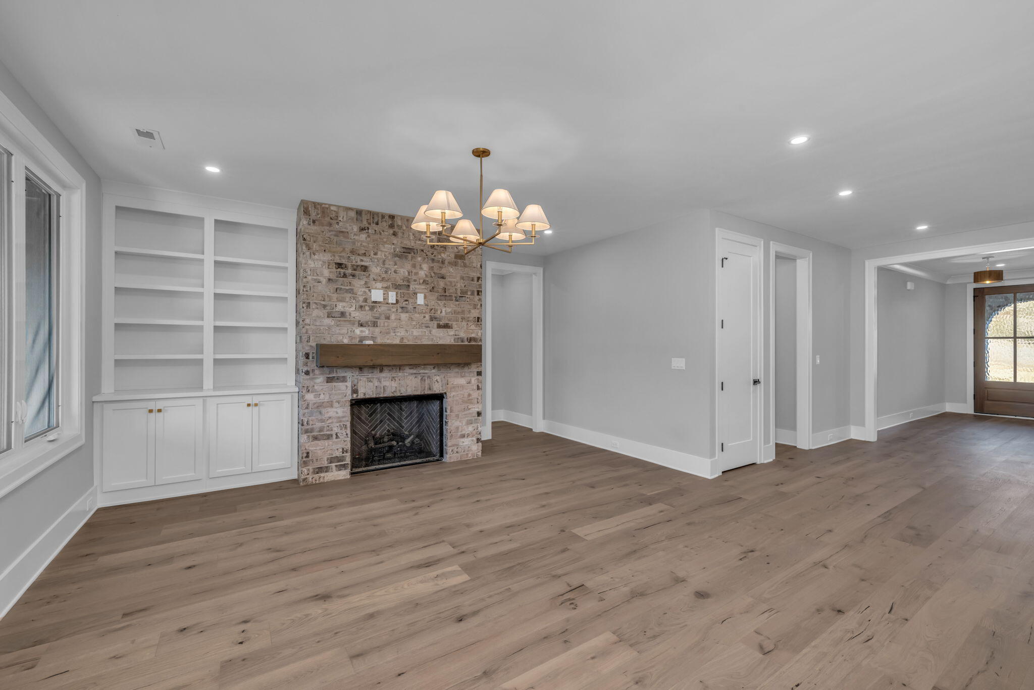 1373 London Woods Way, 18