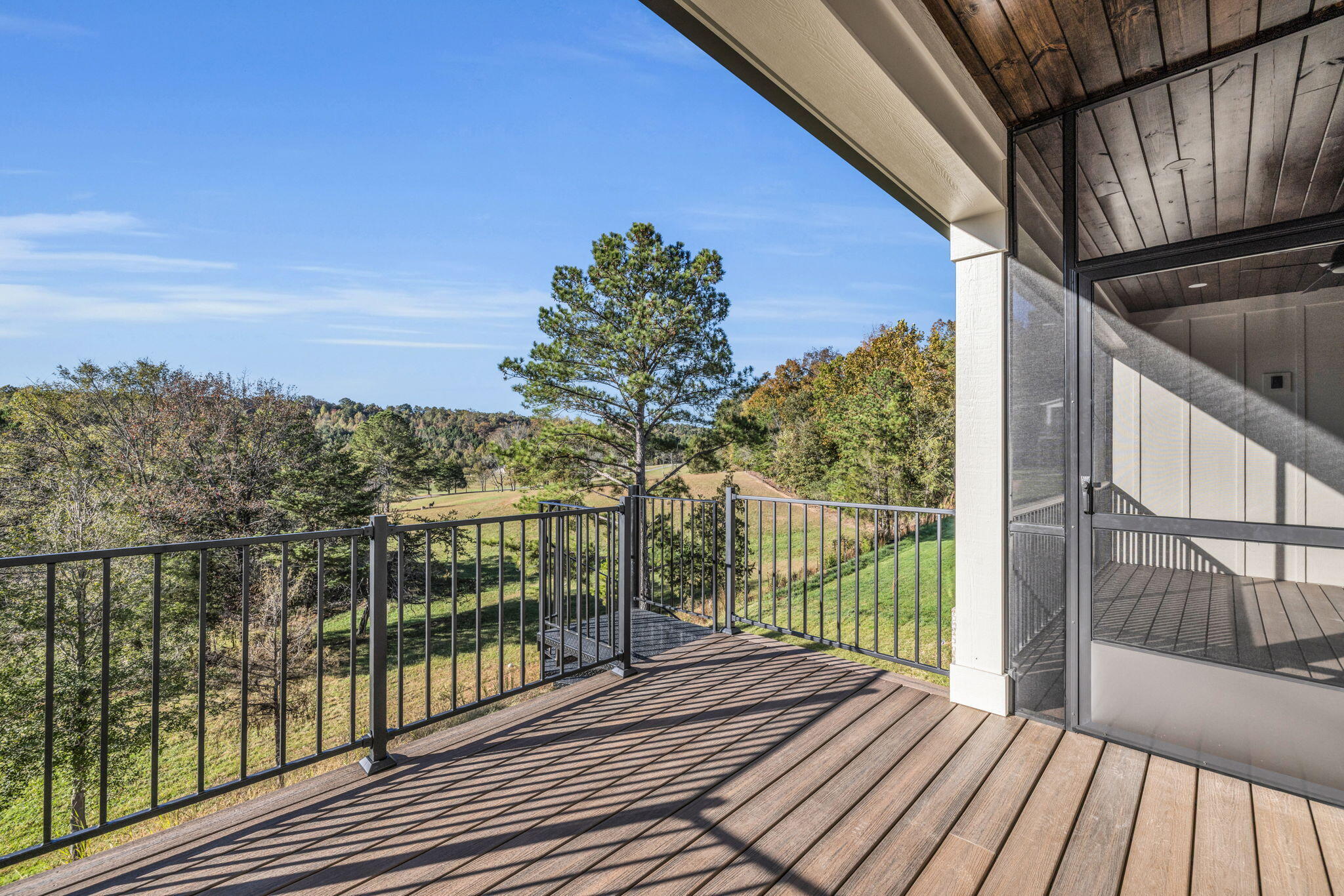 1373 London Woods Way, 18