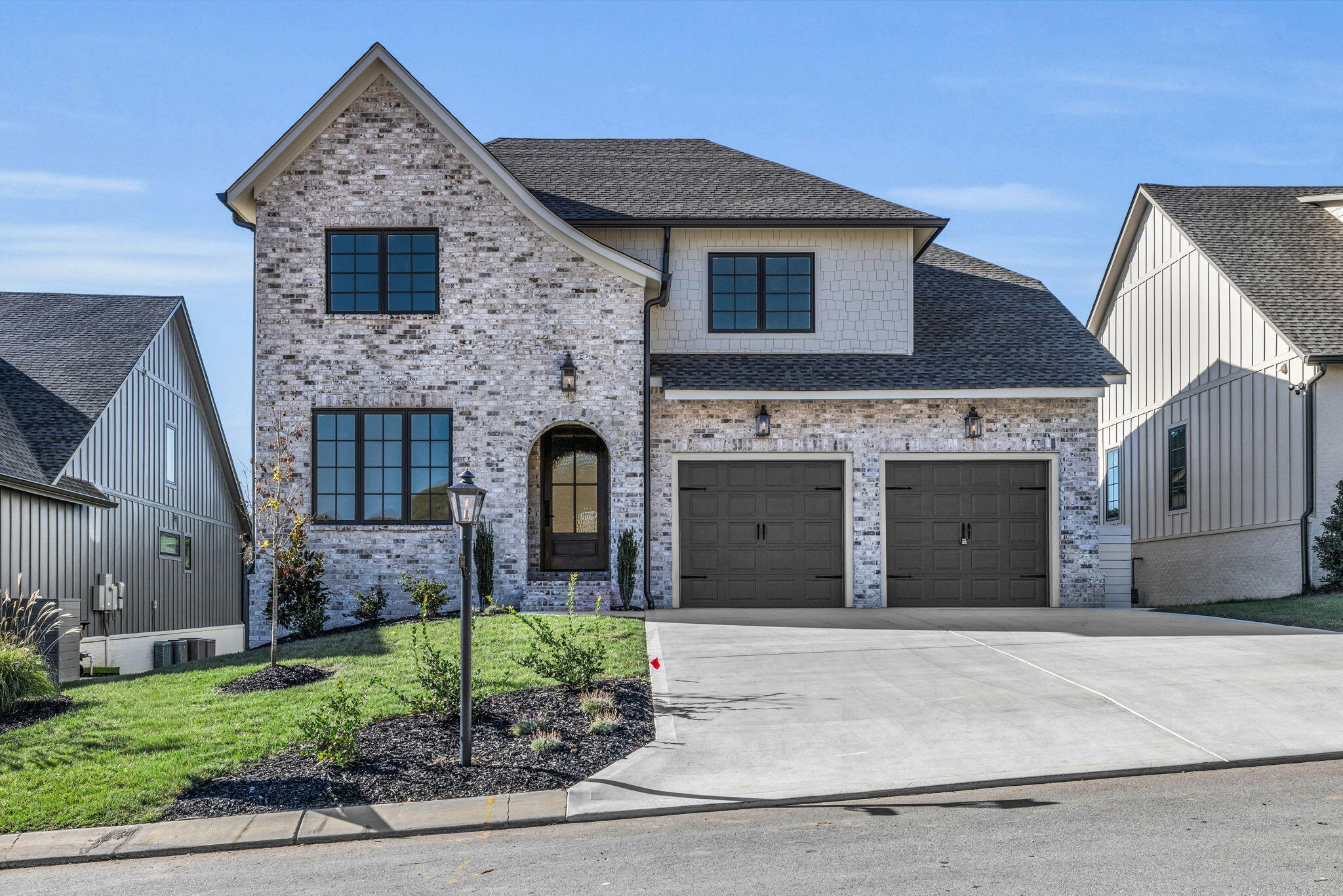1373 London Woods Way, 18
