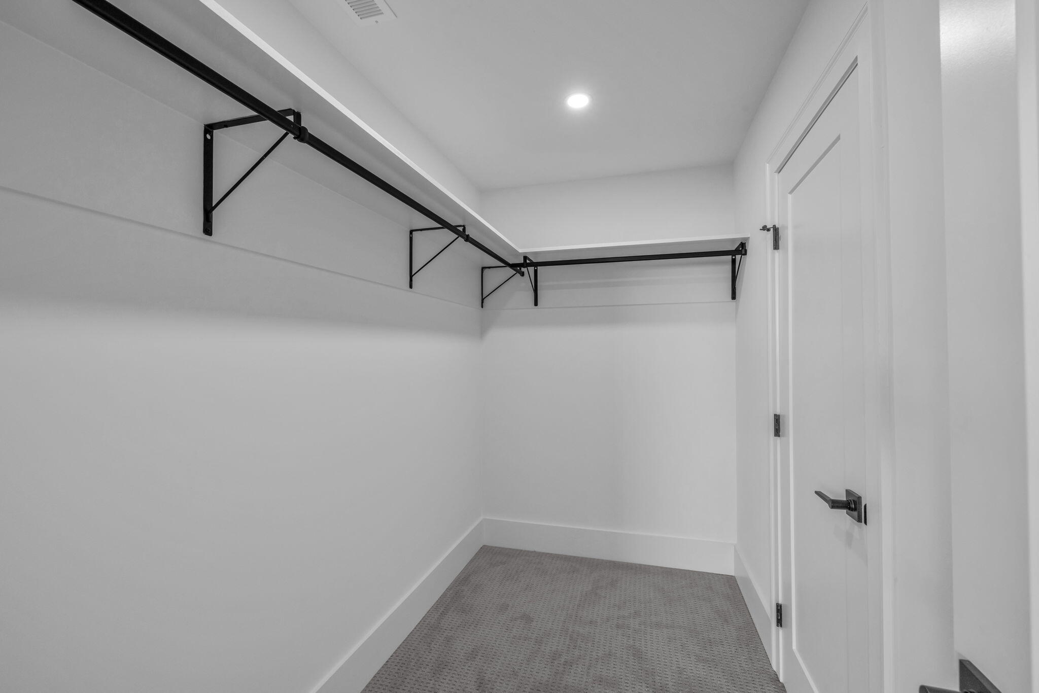 1373 London Woods Way, 18