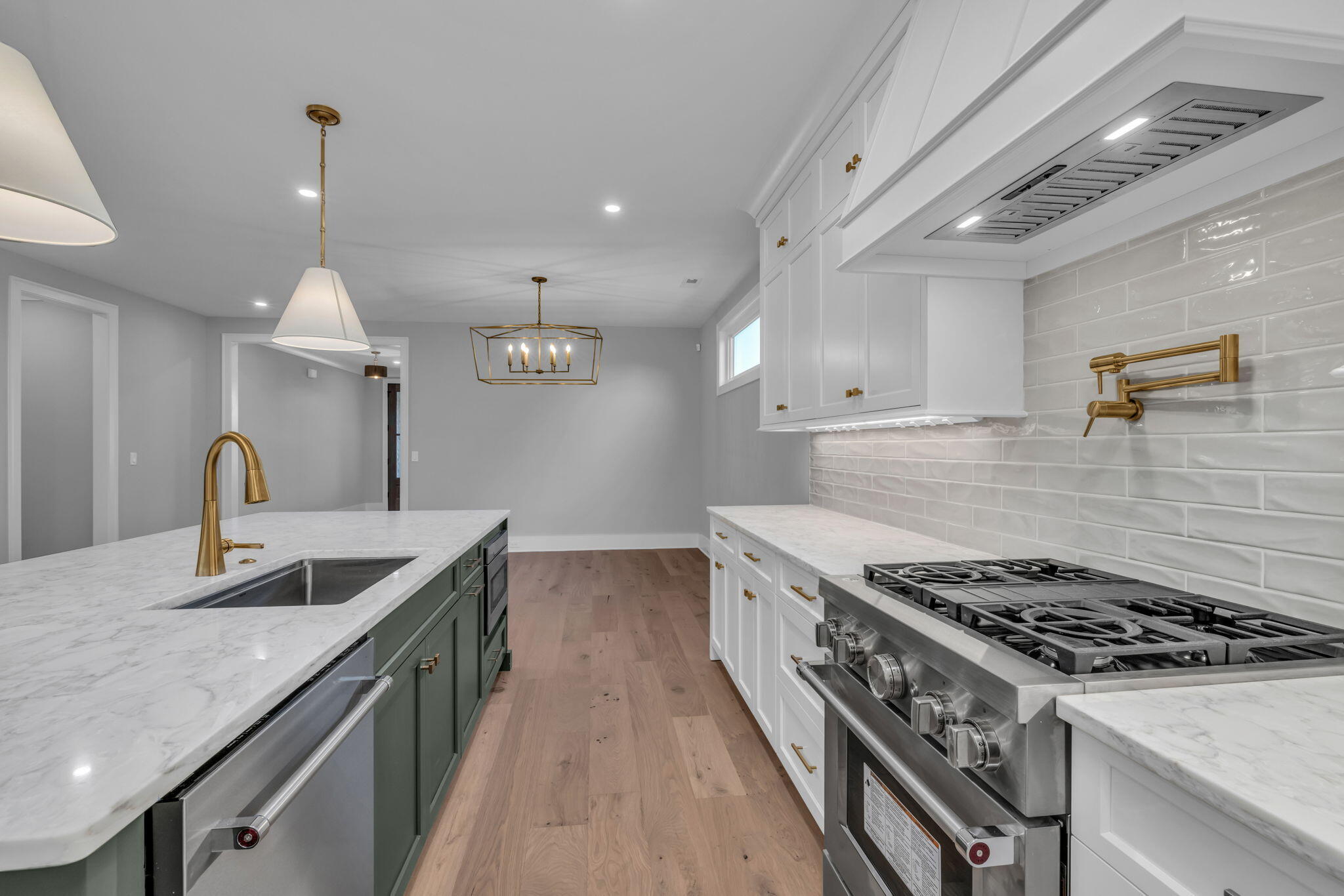 1373 London Woods Way, 18