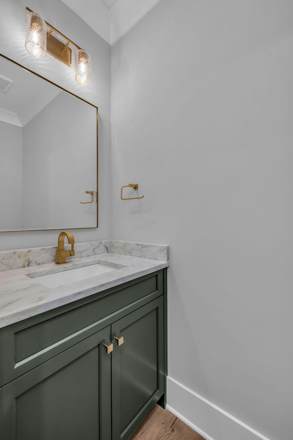 1373 London Woods Way, 18