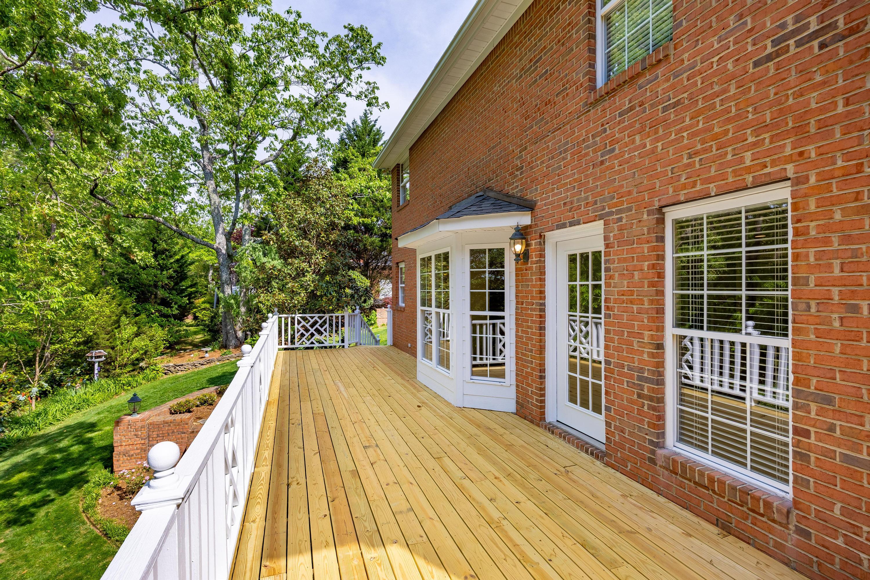 1926 Windstone Drive