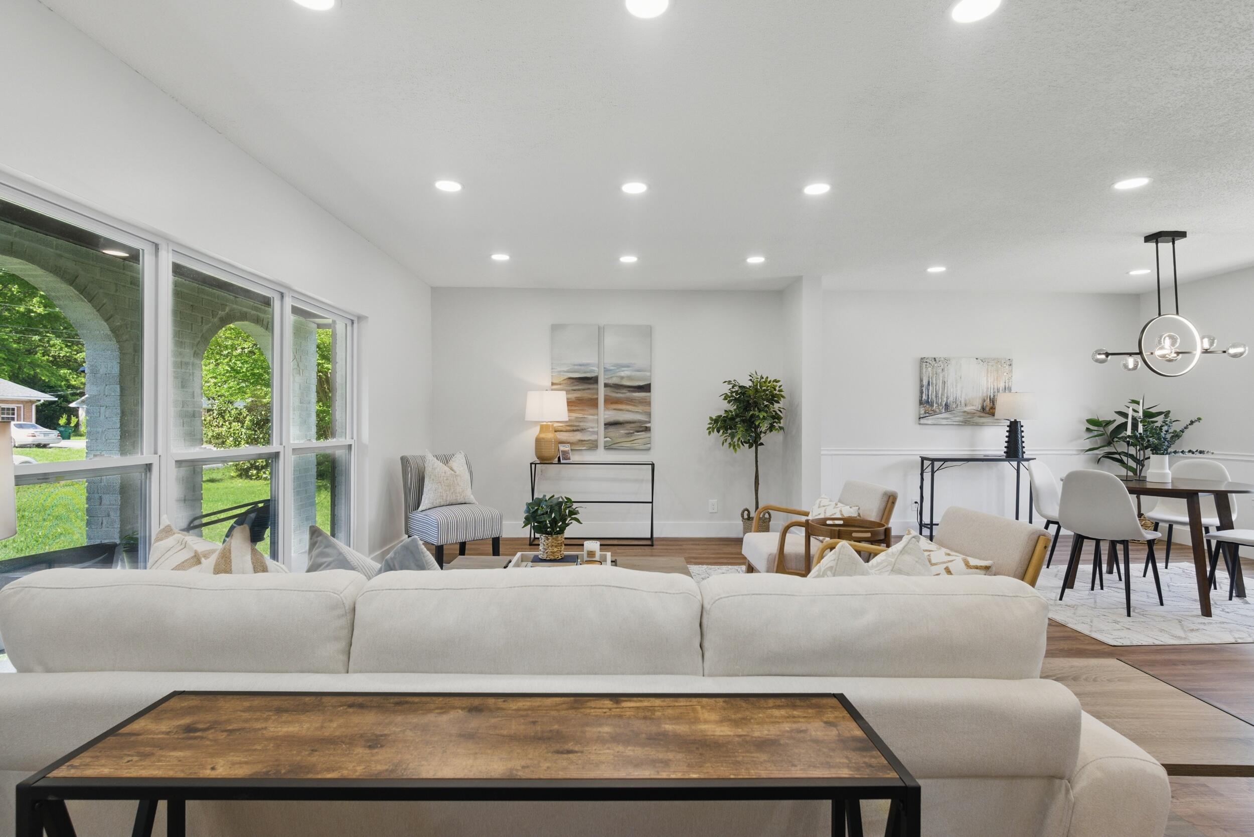 8214 Oxford Drive