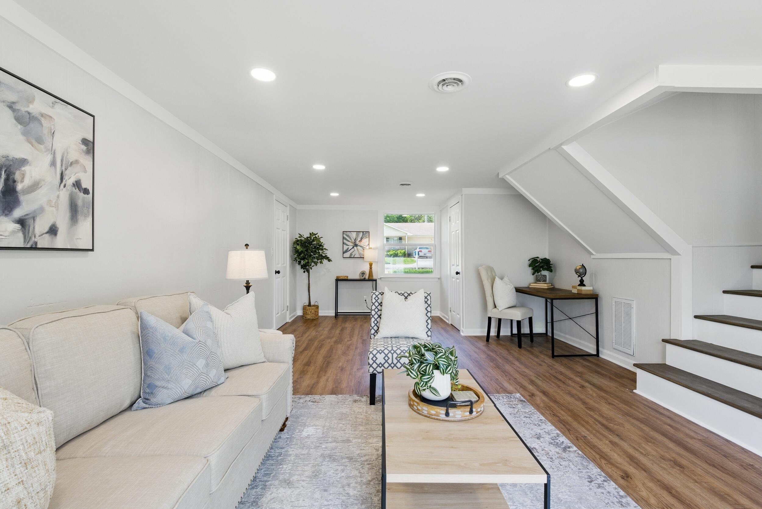 8214 Oxford Drive