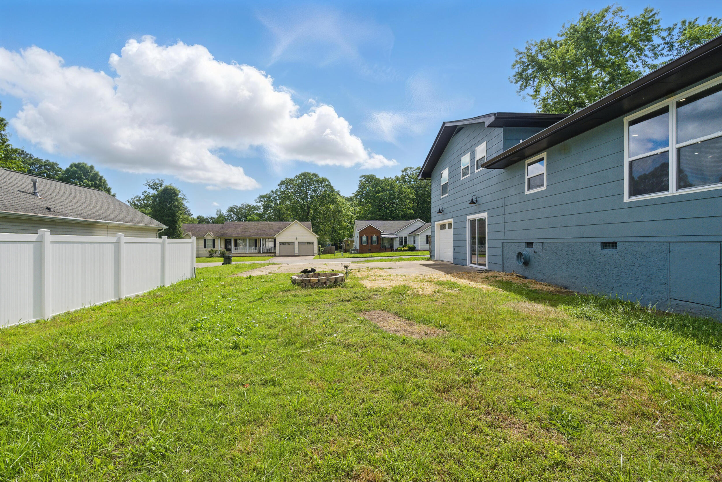 8214 Oxford Drive