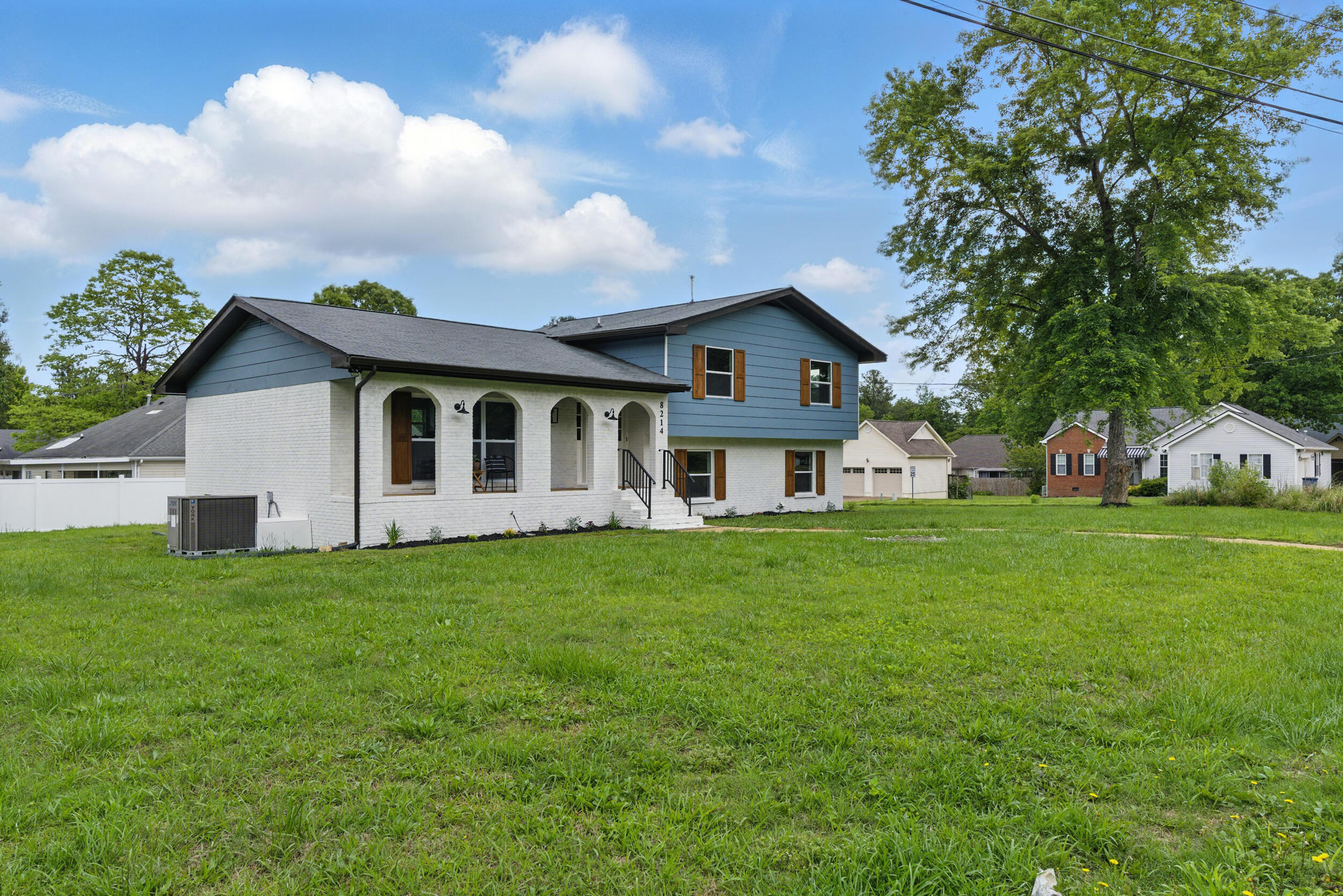8214 Oxford Drive