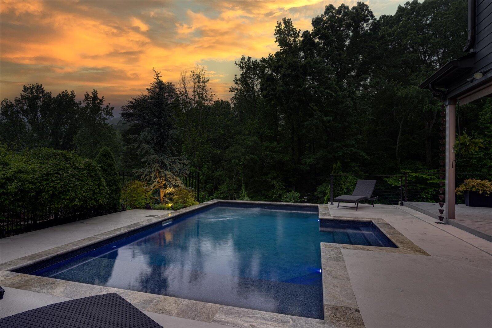 1712 Seven Pines Lane