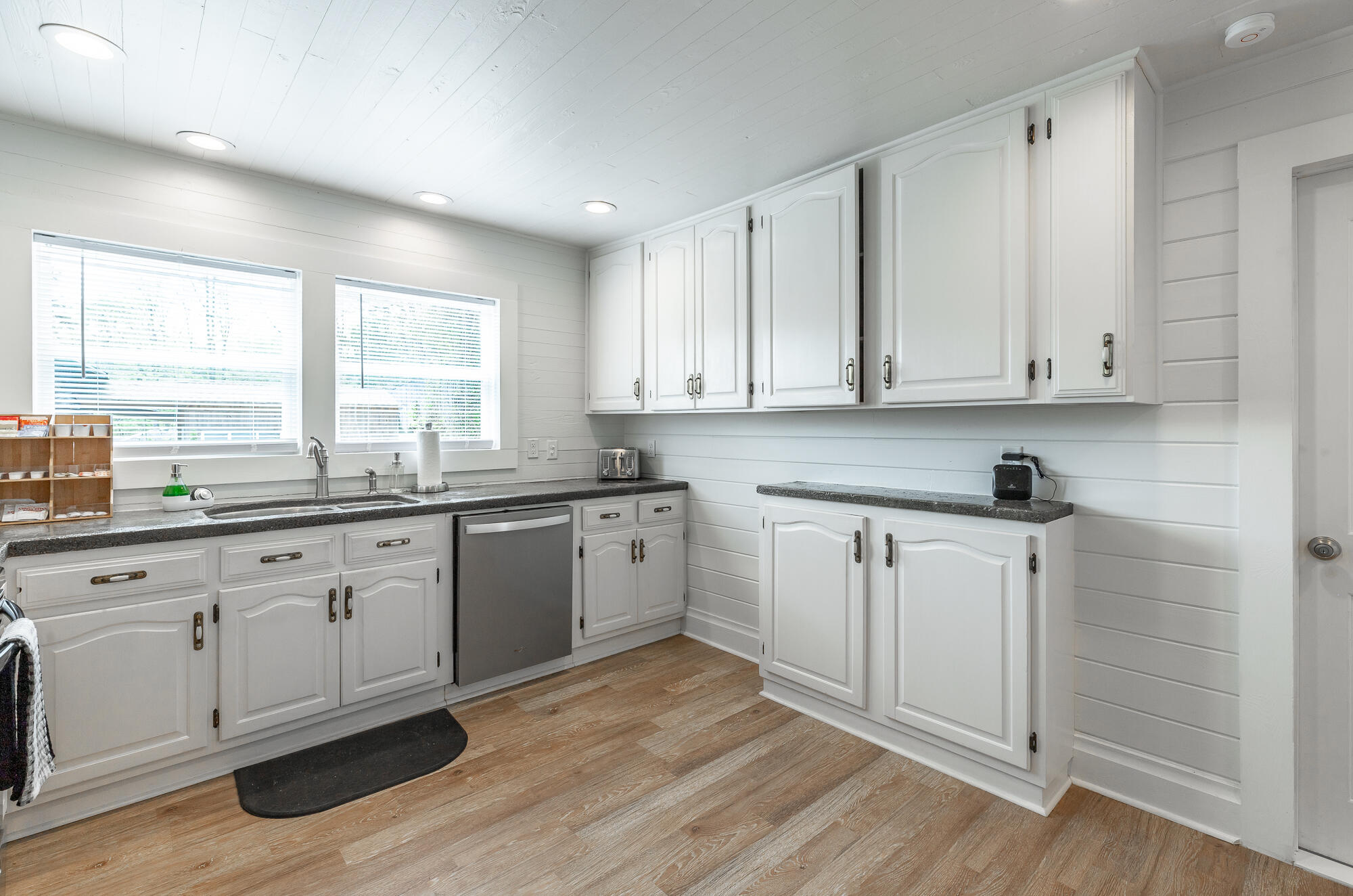 1308 Dry Valley Road