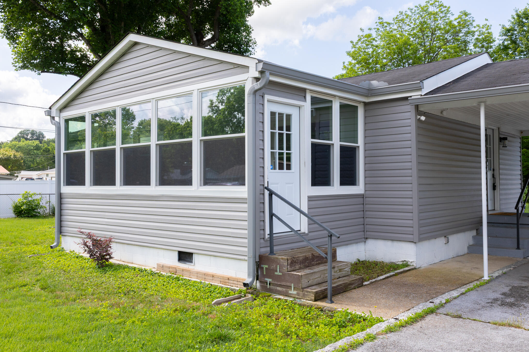 508 Hannah Drive SE