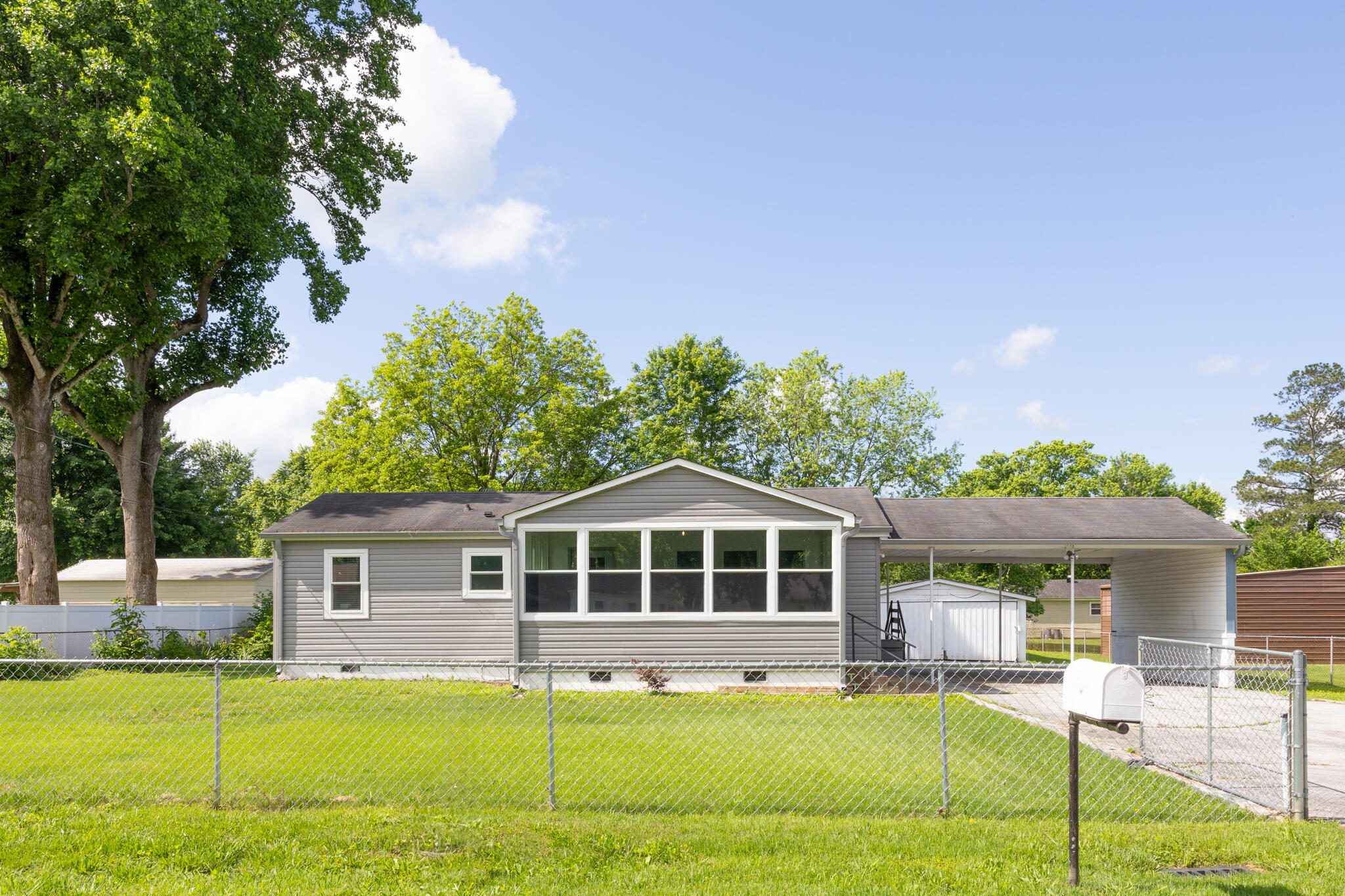 508 Hannah Drive SE