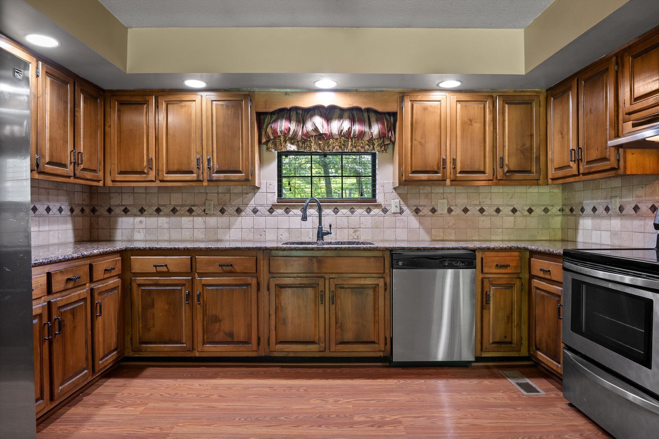 2400 Cedar Creek Drive