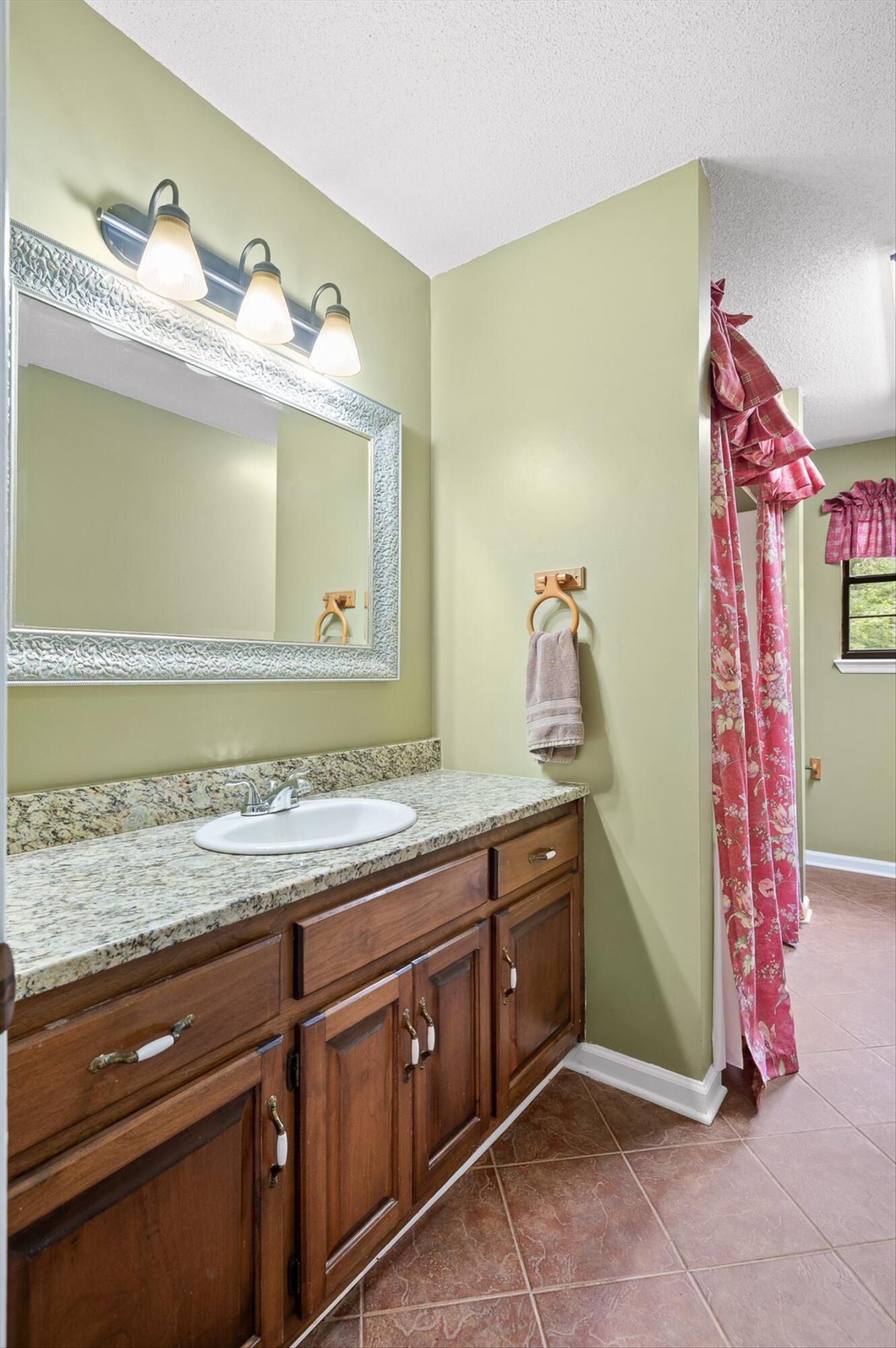 2400 Cedar Creek Drive