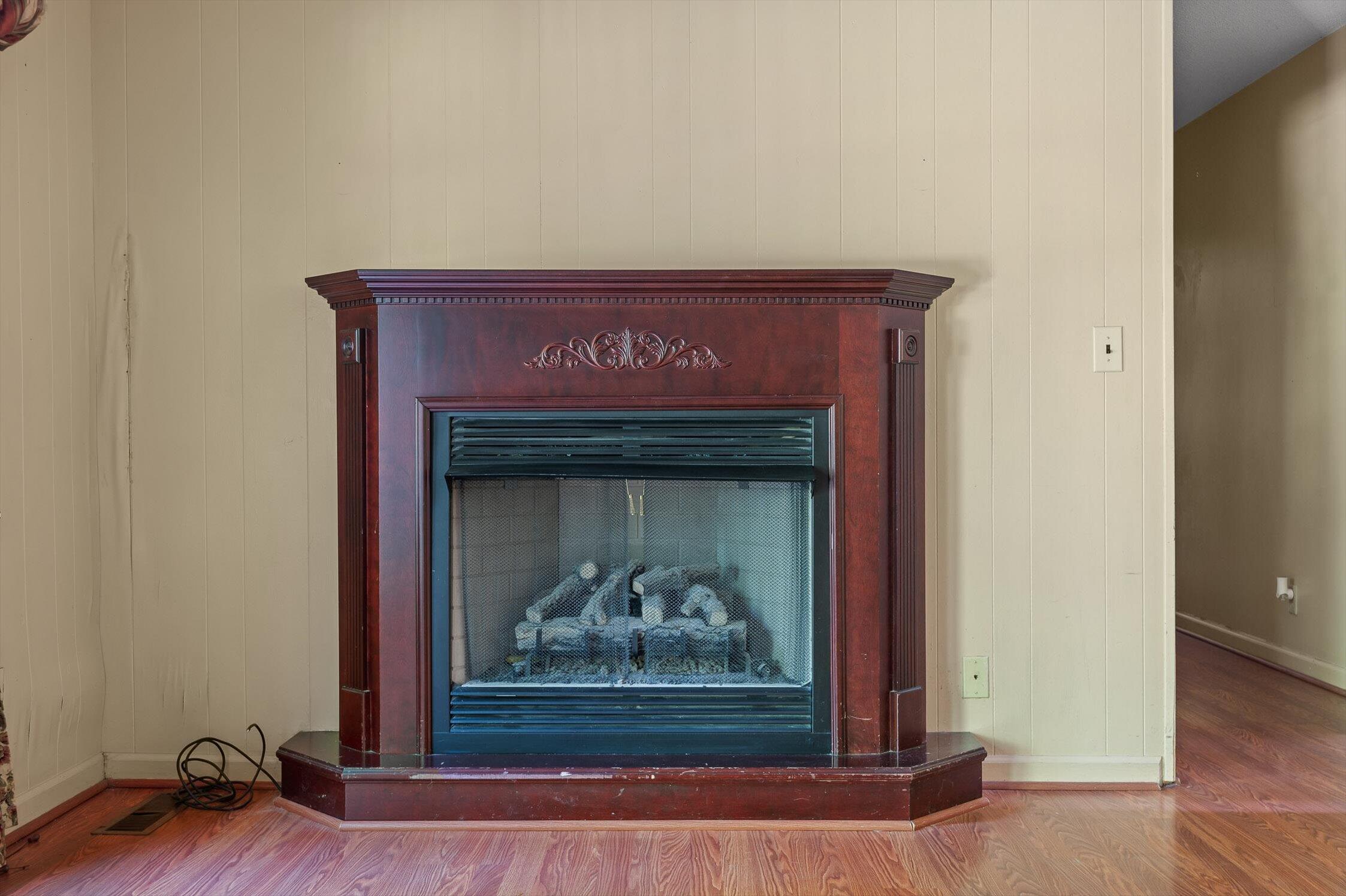 2400 Cedar Creek Drive