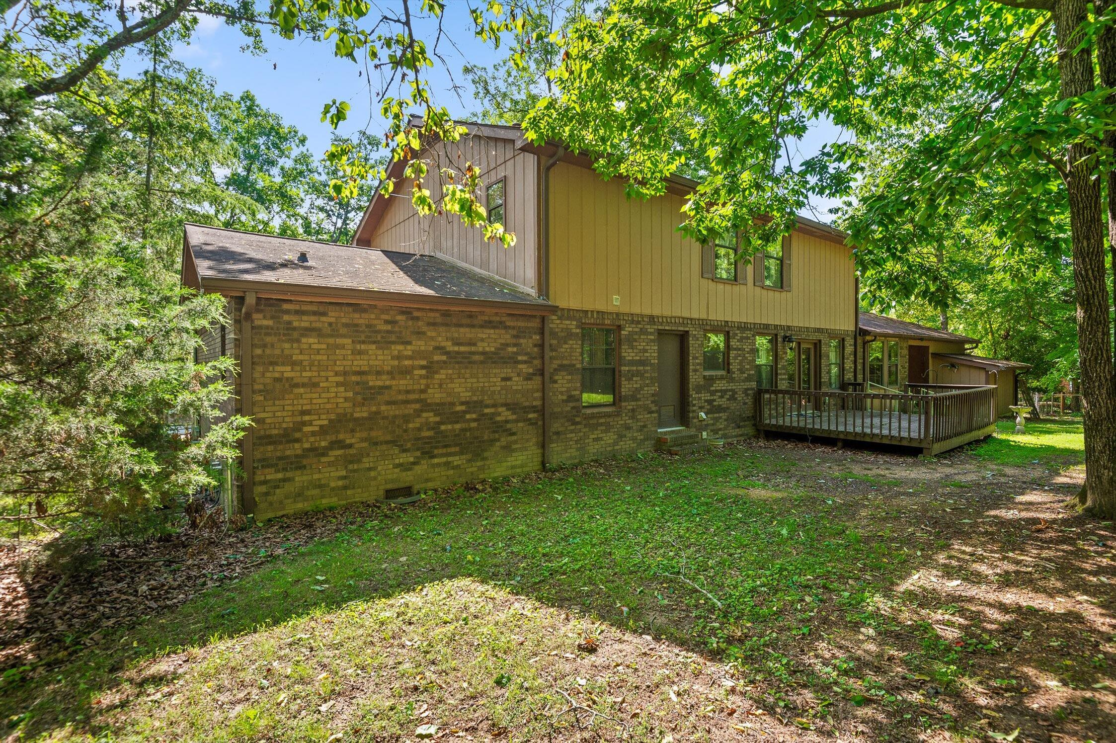 2400 Cedar Creek Drive