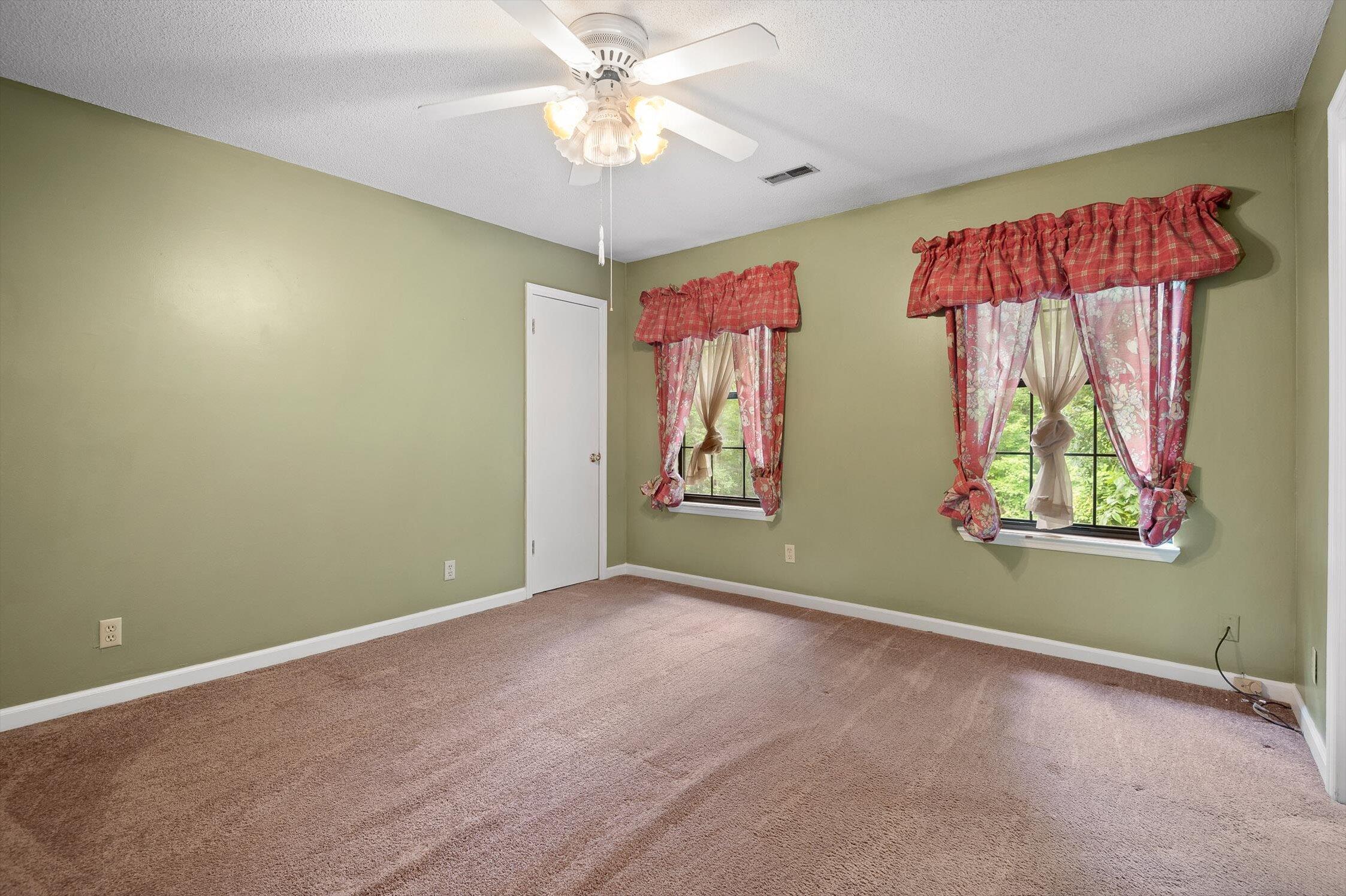2400 Cedar Creek Drive