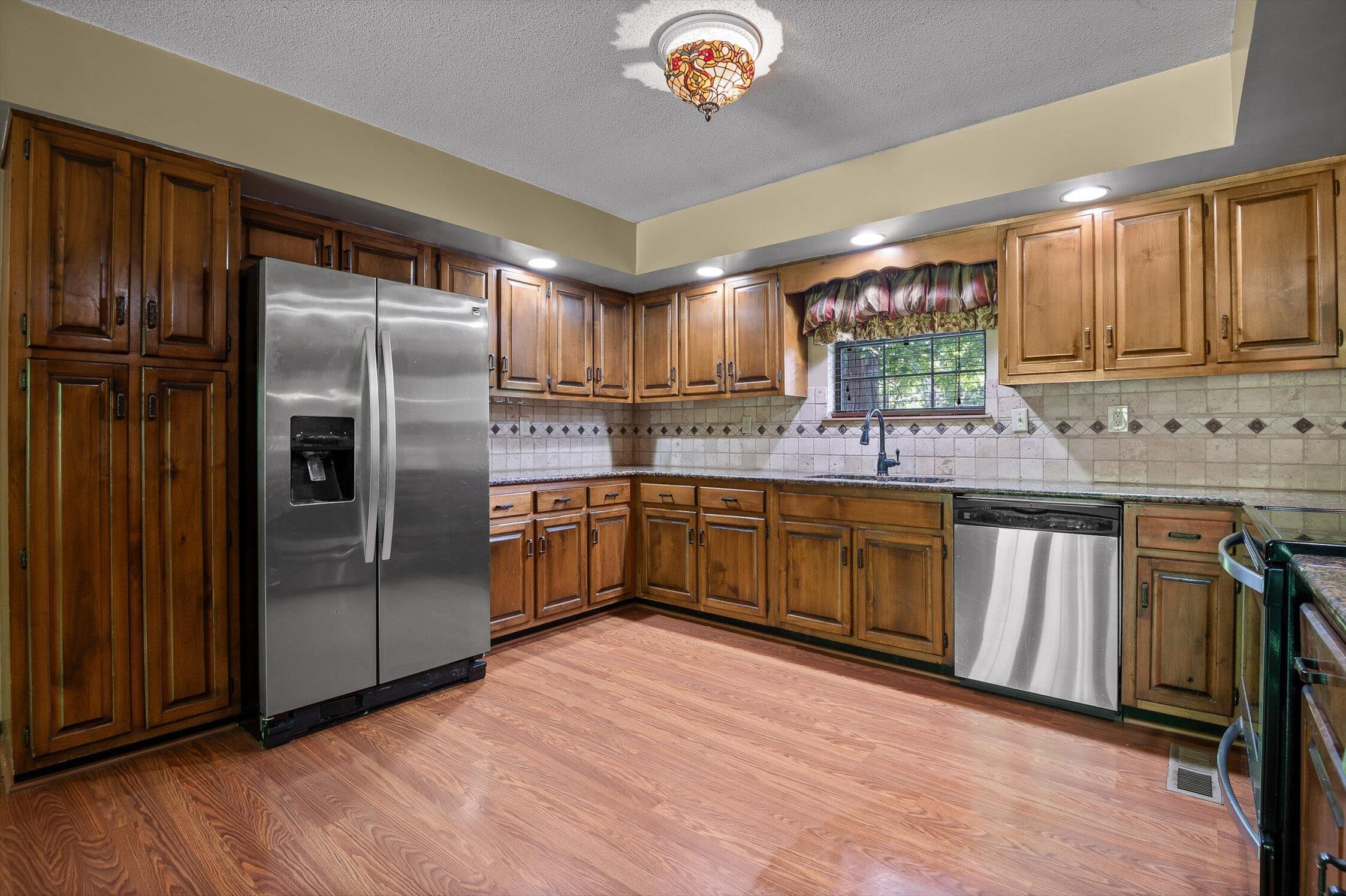 2400 Cedar Creek Drive