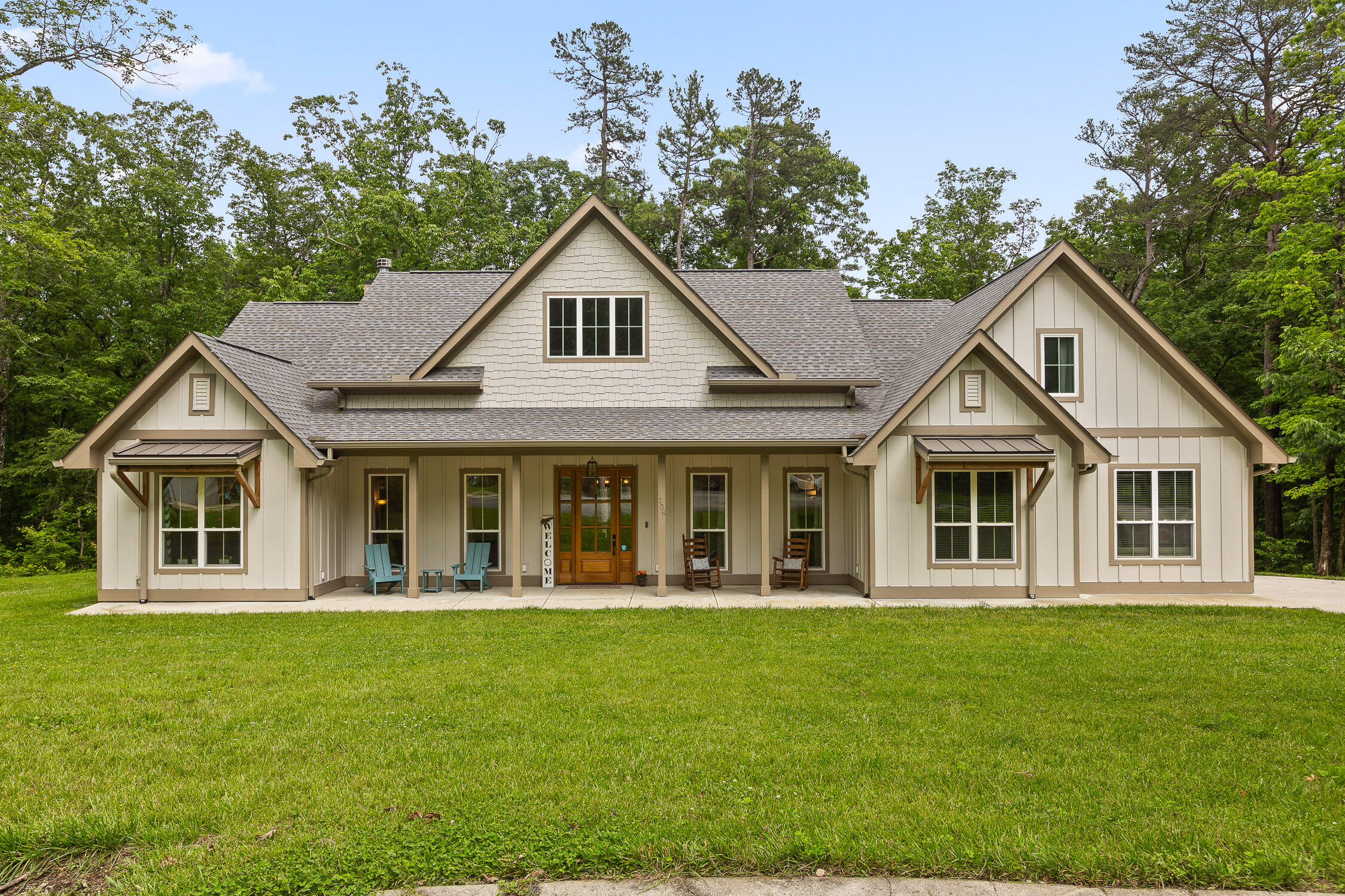 108 Wade Road E