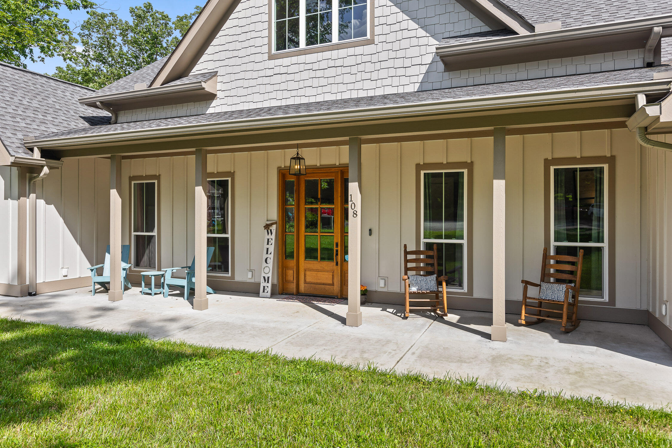 108 Wade Road E