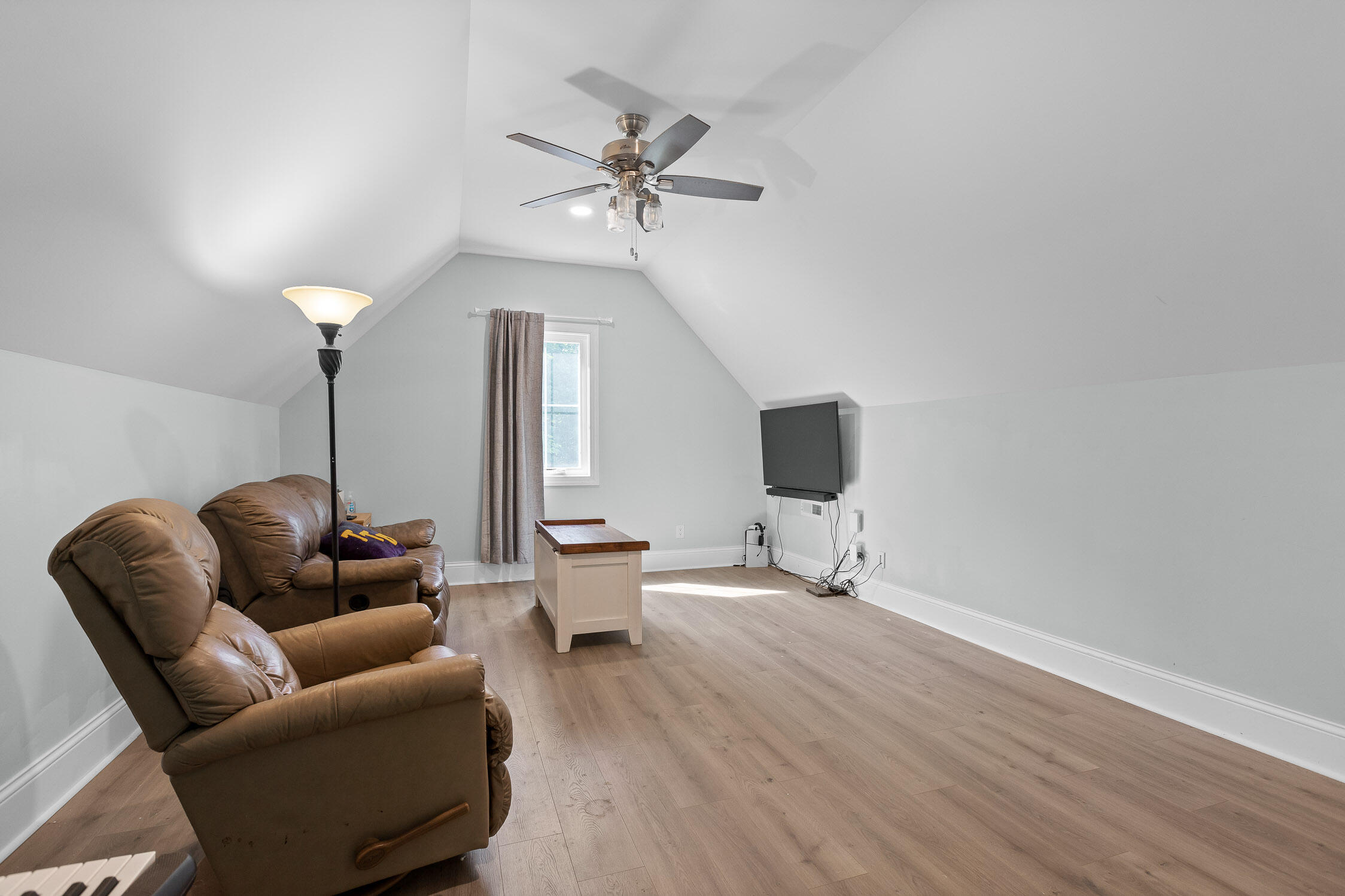 108 Wade Road E