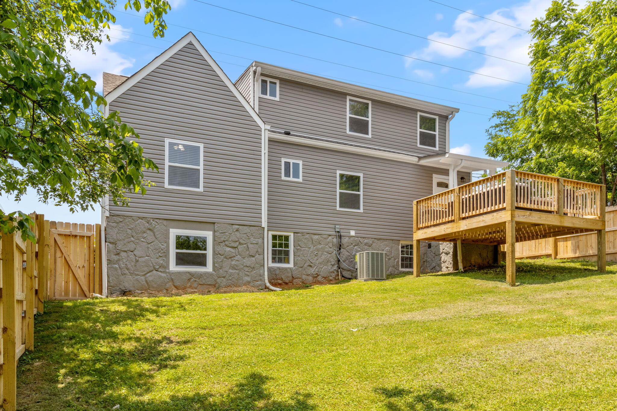 517 Ashland Terrace
