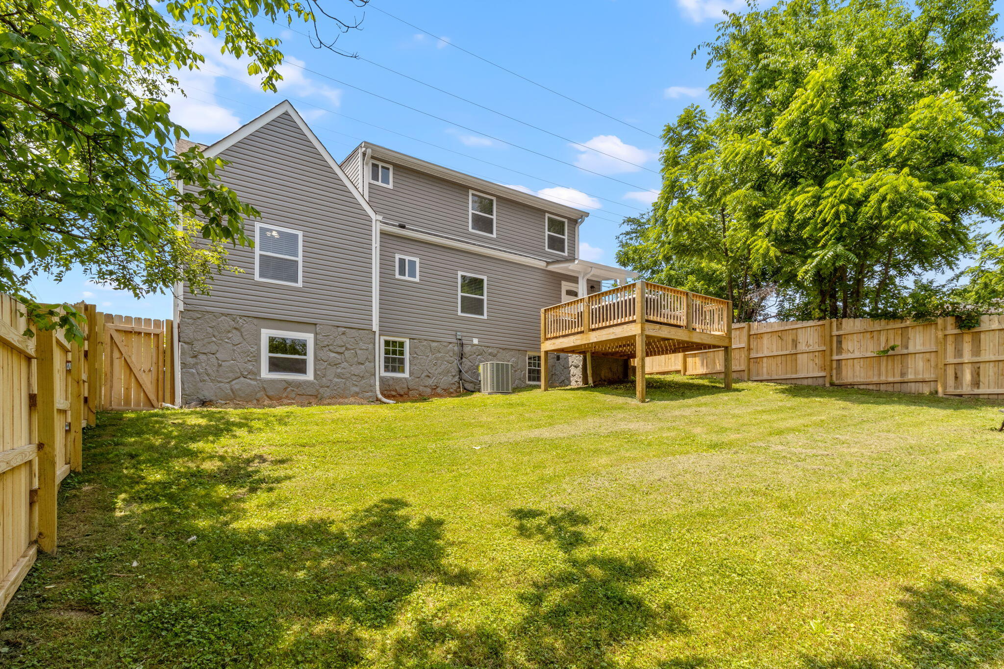 517 Ashland Terrace