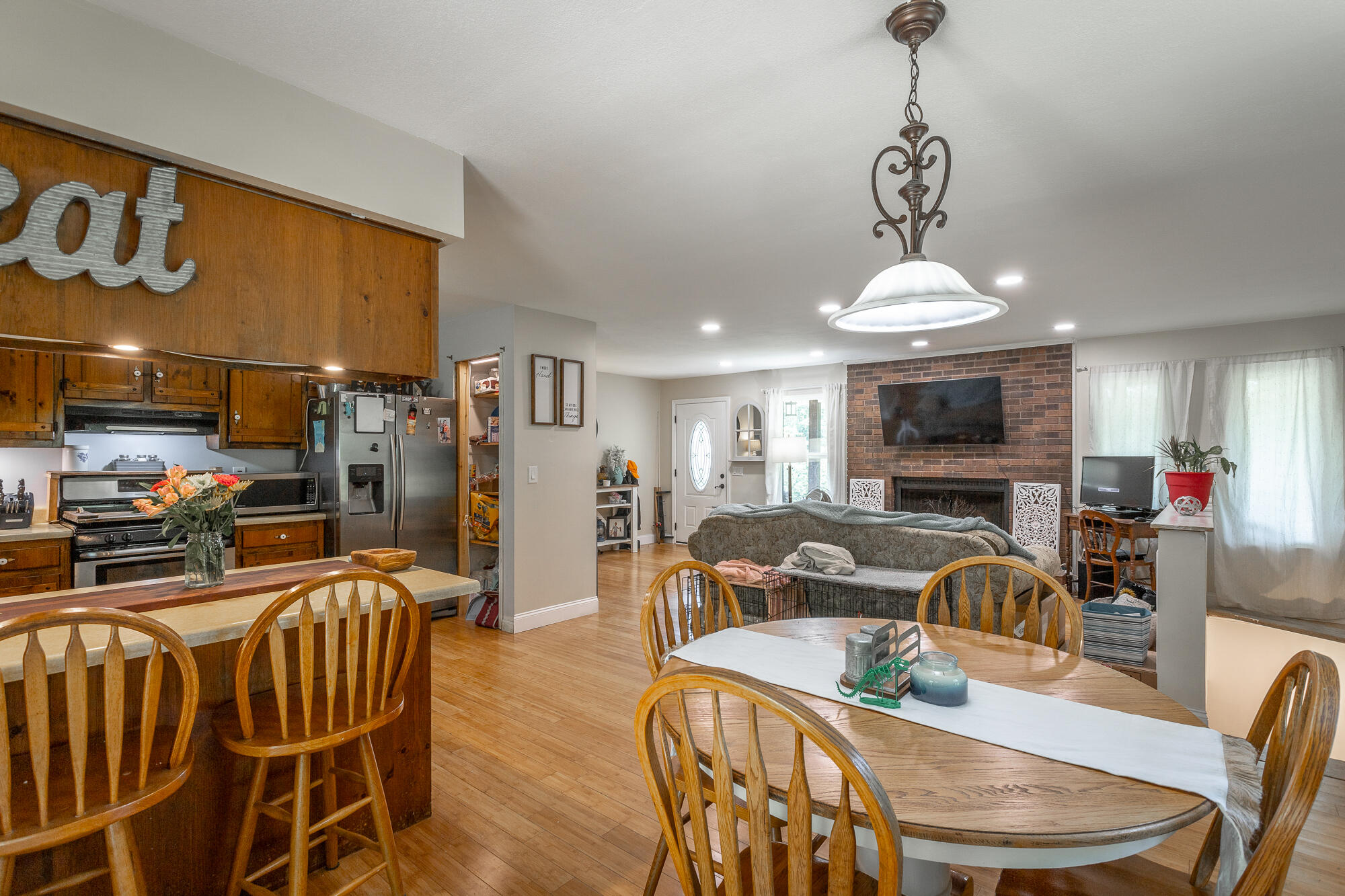 2207 Driftwood Road