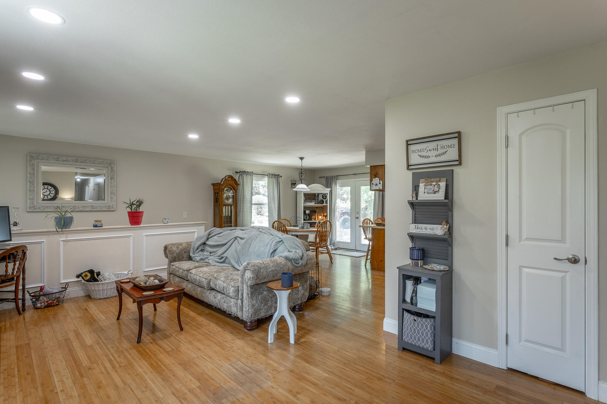 2207 Driftwood Road