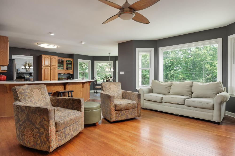 328 S Mission Ridge Drive